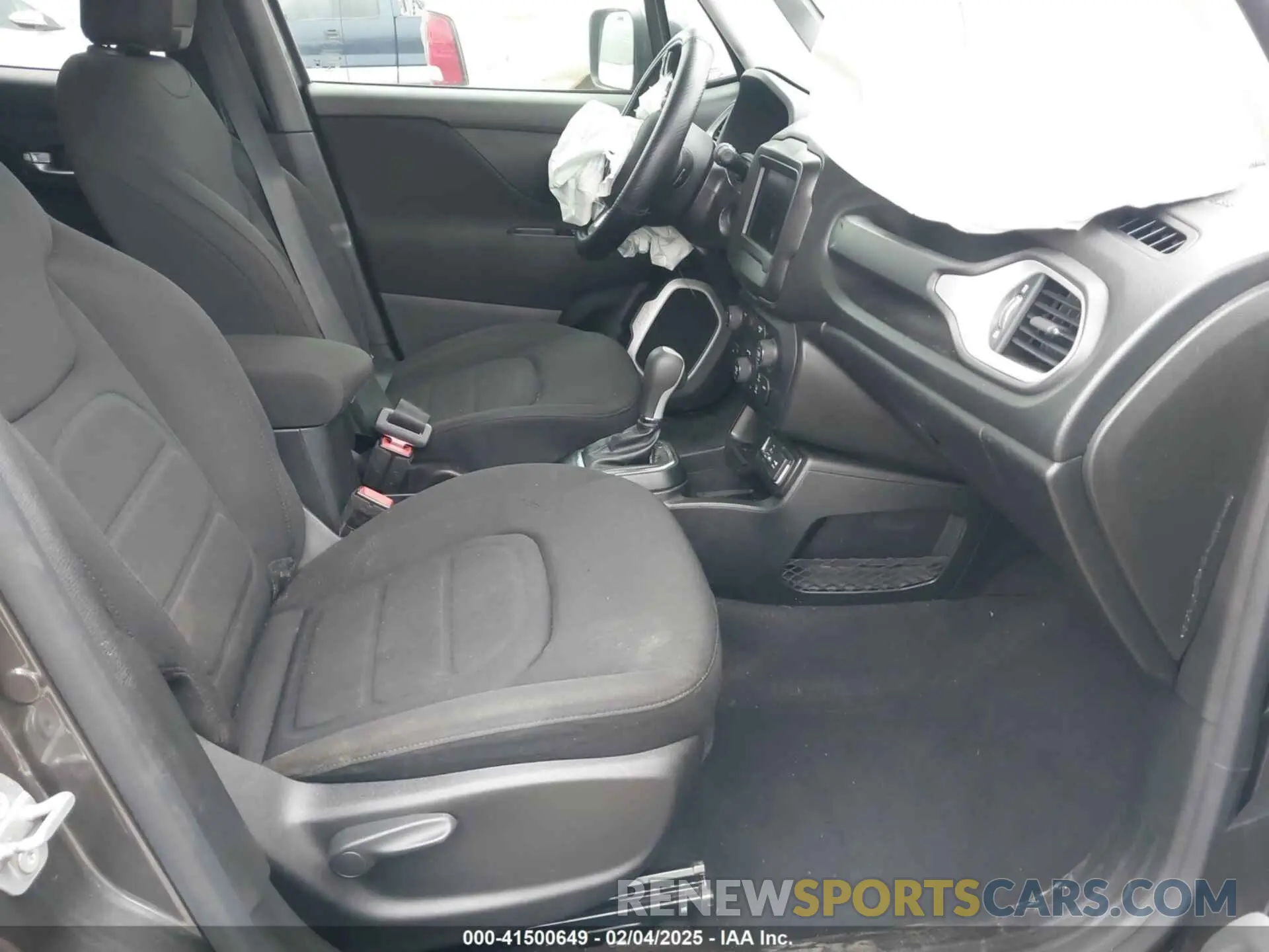 5 Photograph of a damaged car ZACNJABBXLPK94526 JEEP RENEGADE 2020