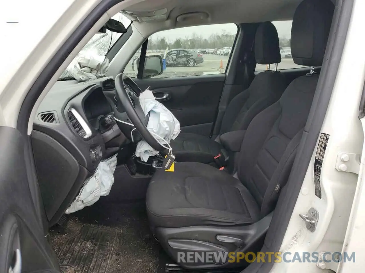 7 Photograph of a damaged car ZACNJABBXLPM03776 JEEP RENEGADE 2020