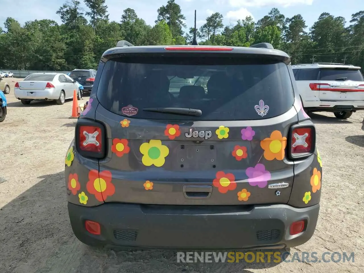 6 Photograph of a damaged car ZACNJABBXLPM04037 JEEP RENEGADE 2020