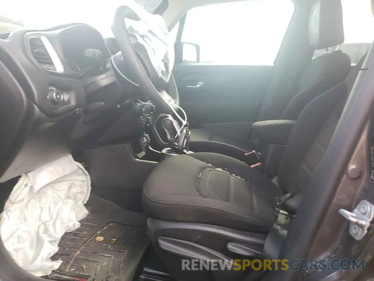 7 Photograph of a damaged car ZACNJABBXLPM04037 JEEP RENEGADE 2020