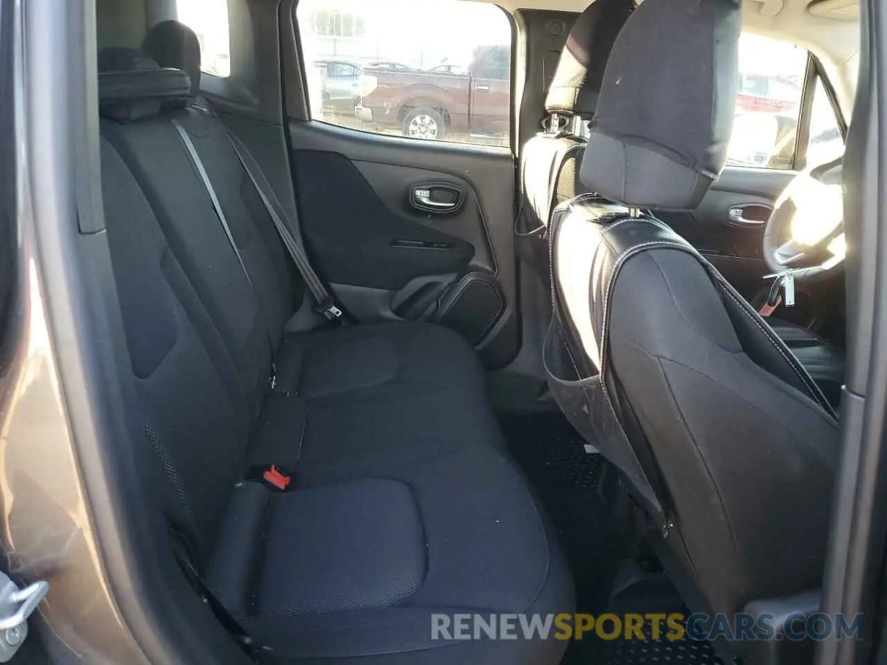 10 Photograph of a damaged car ZACNJBAB0LPL69208 JEEP RENEGADE 2020