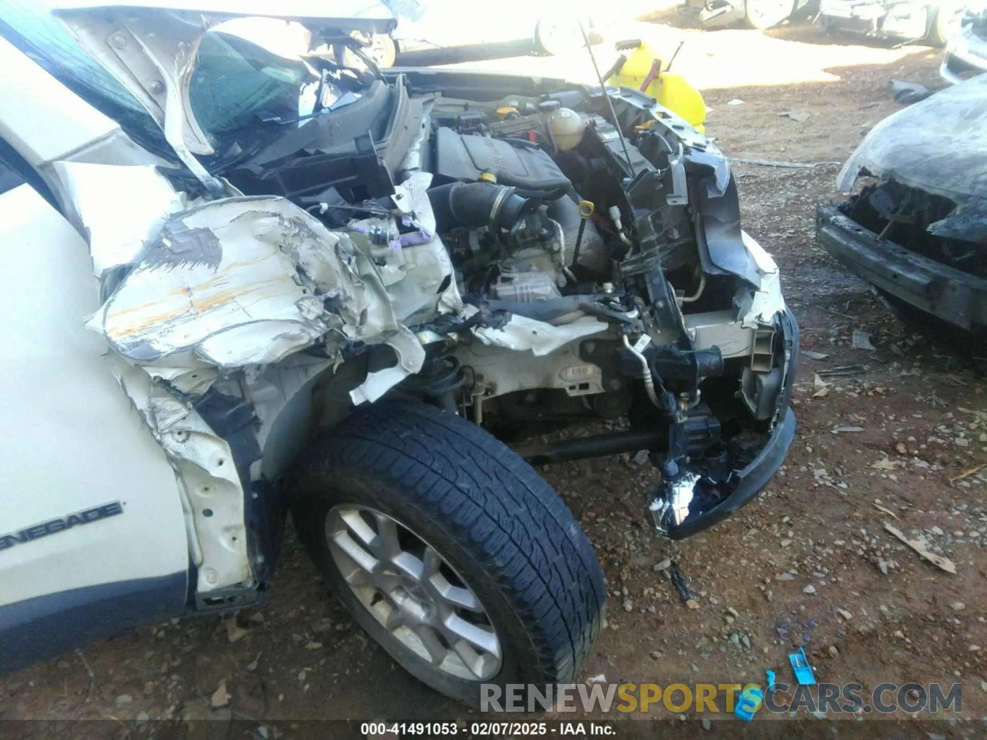 6 Photograph of a damaged car ZACNJBAB1LPL03878 JEEP RENEGADE 2020