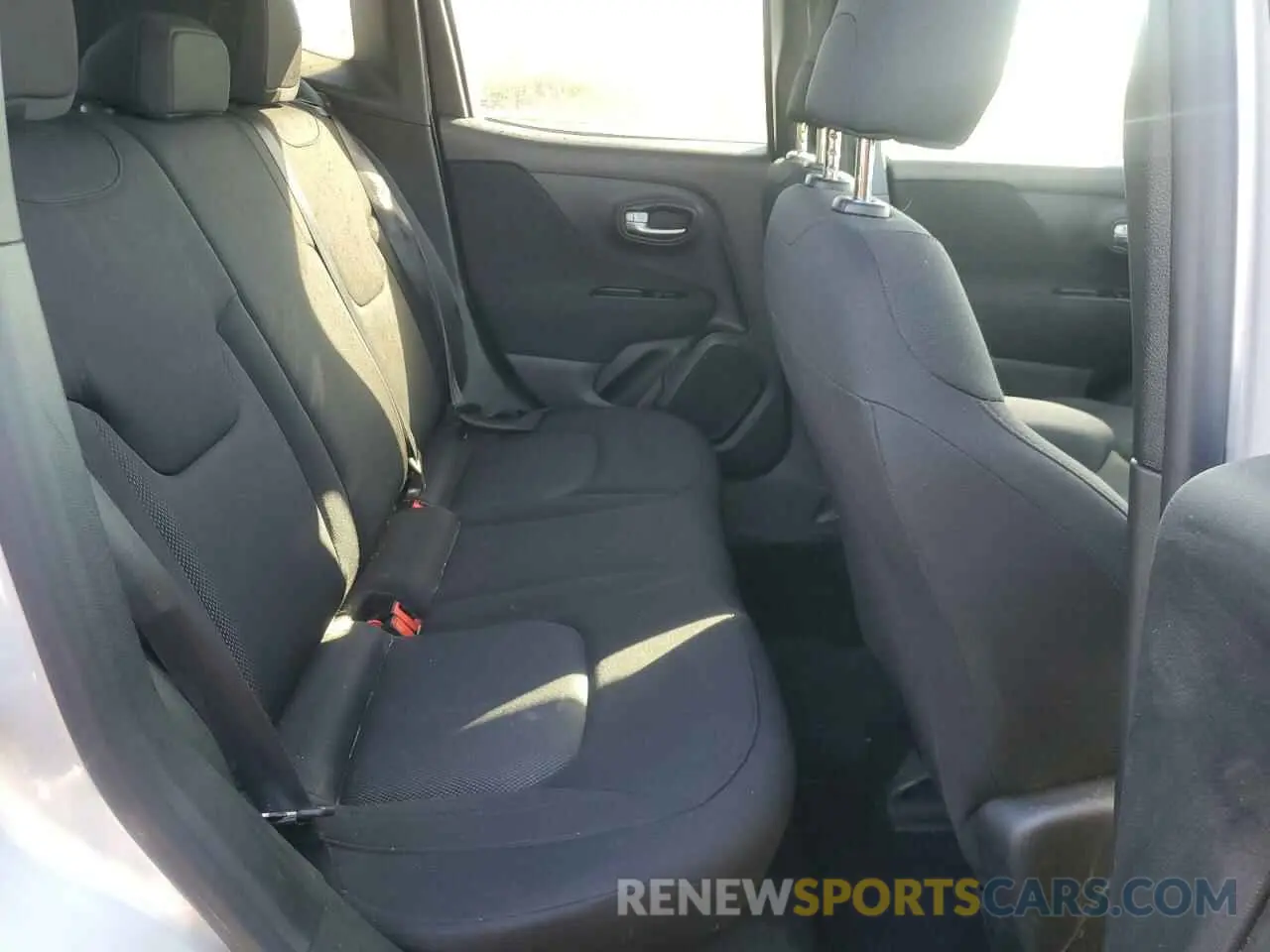 11 Photograph of a damaged car ZACNJBAB1LPL06585 JEEP RENEGADE 2020