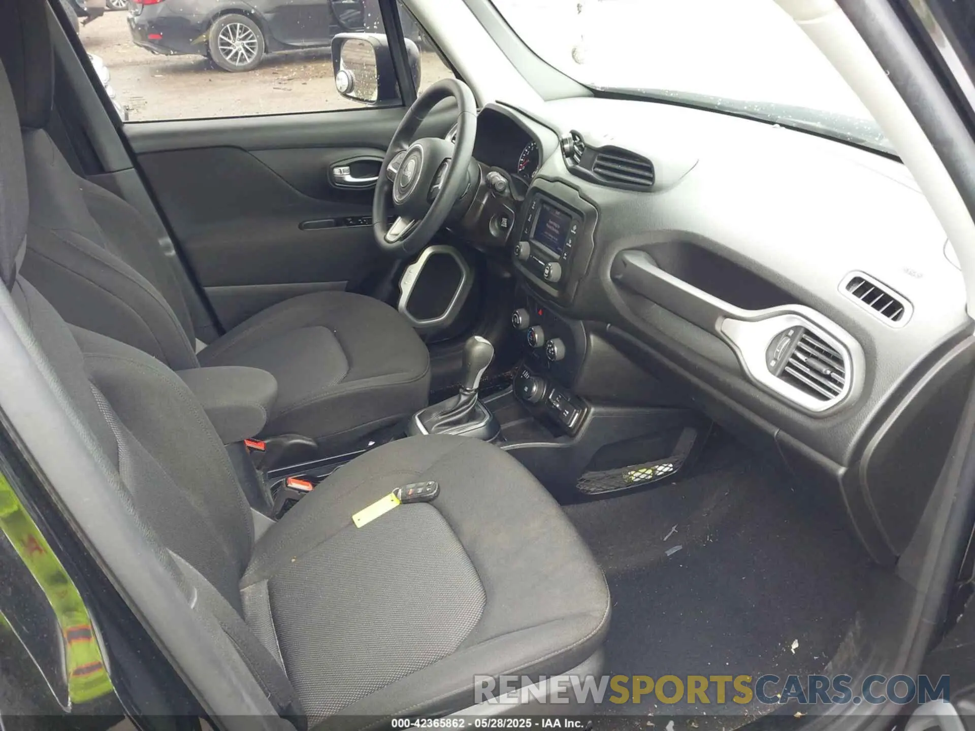 5 Photograph of a damaged car ZACNJBAB1LPL13505 JEEP RENEGADE 2020