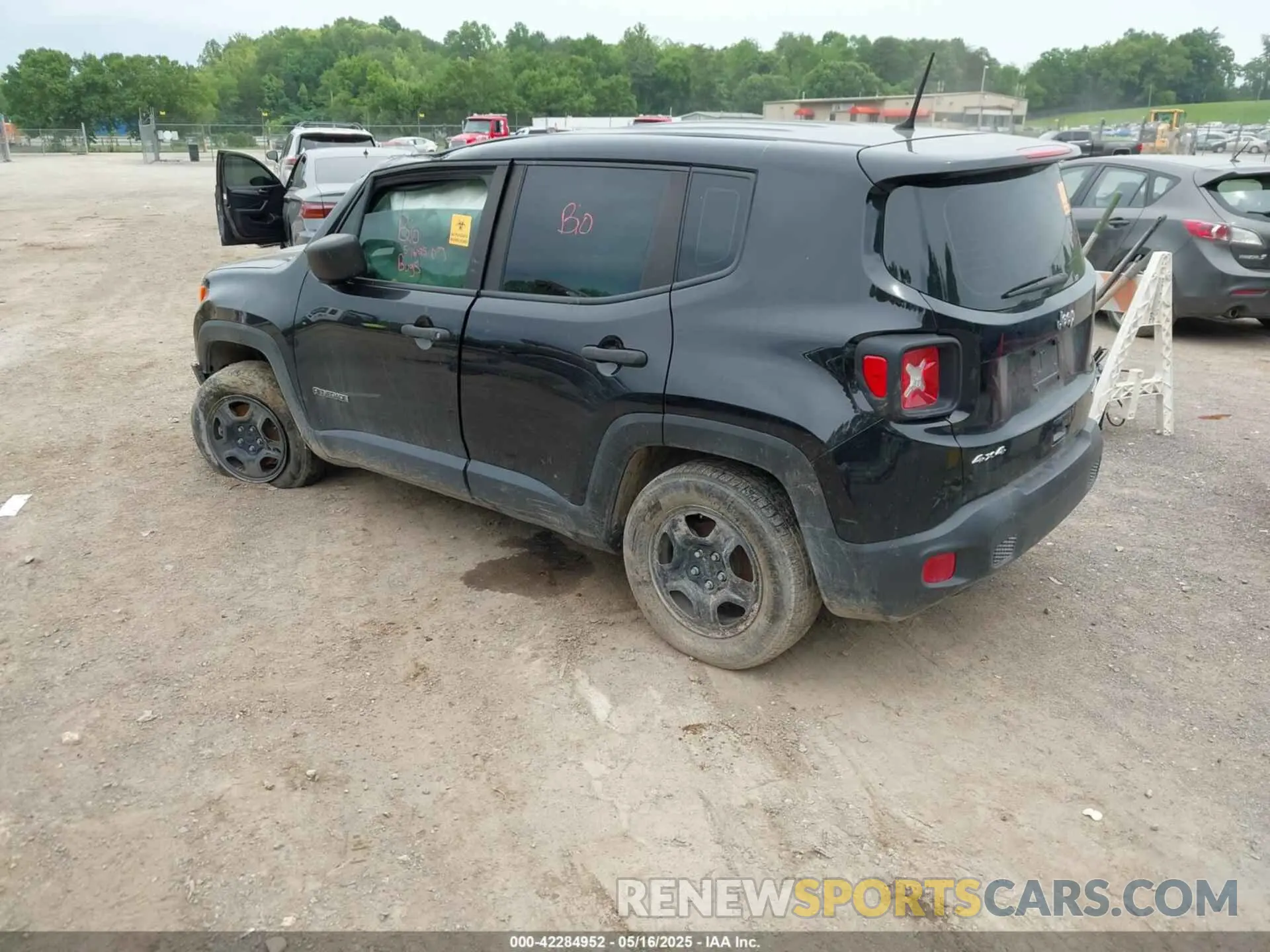 3 Photograph of a damaged car ZACNJBAB1LPL33916 JEEP RENEGADE 2020