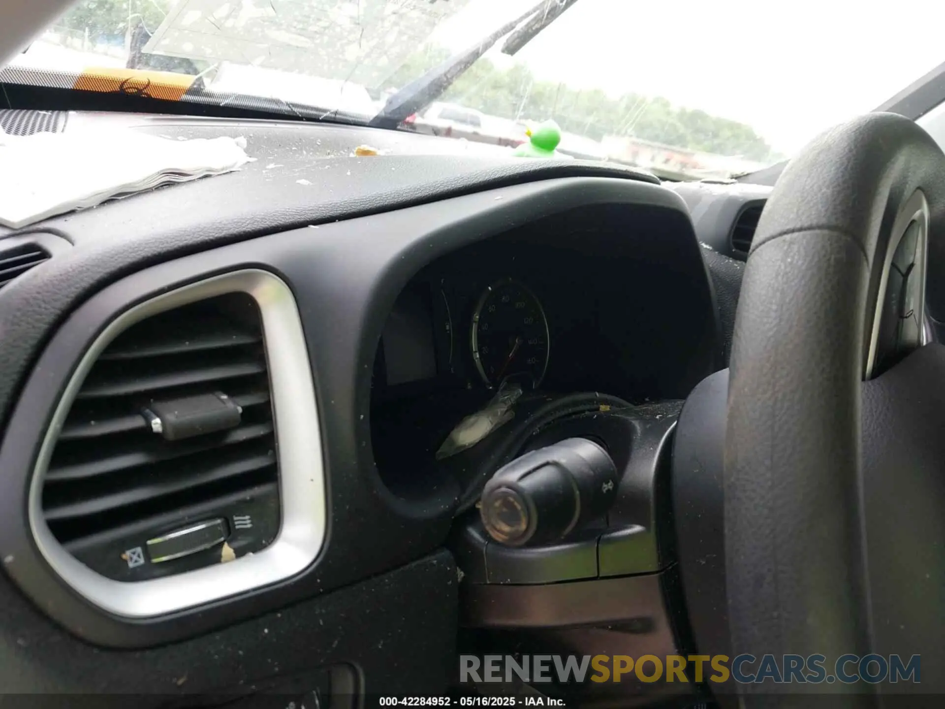 7 Photograph of a damaged car ZACNJBAB1LPL33916 JEEP RENEGADE 2020