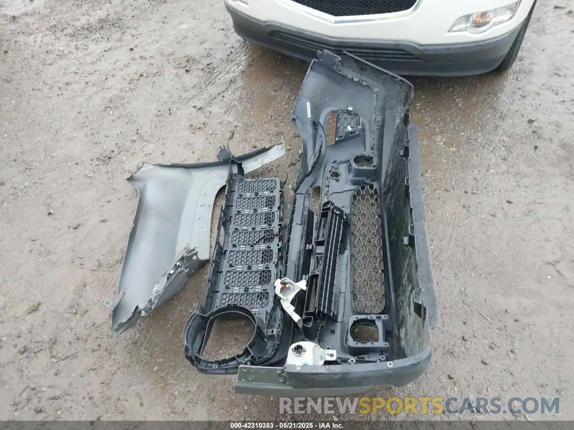 12 Photograph of a damaged car ZACNJBAB1LPL94733 JEEP RENEGADE 2020