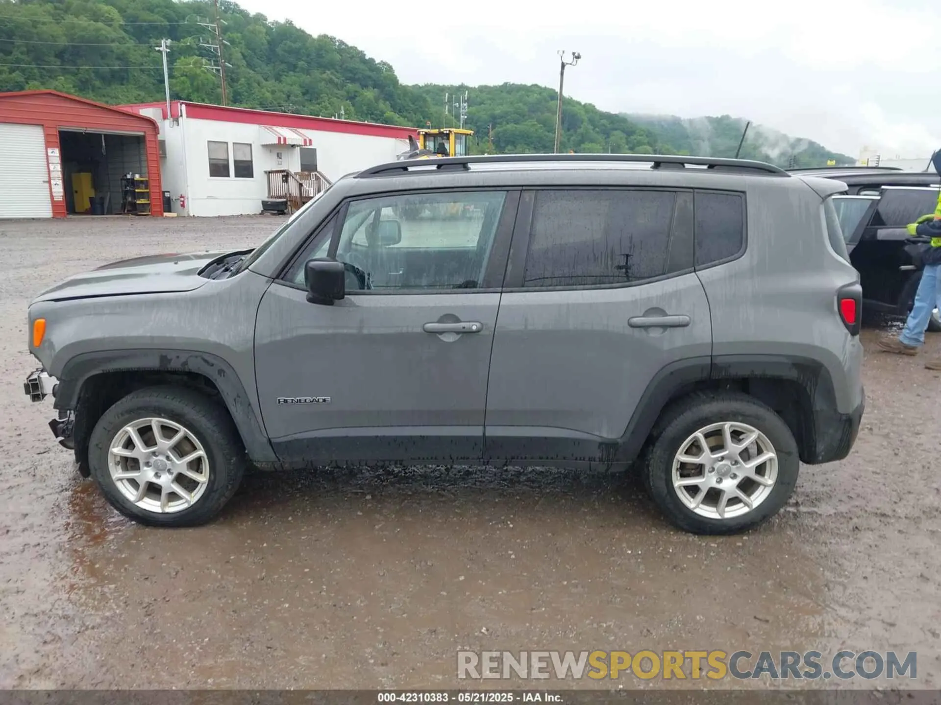 15 Photograph of a damaged car ZACNJBAB1LPL94733 JEEP RENEGADE 2020