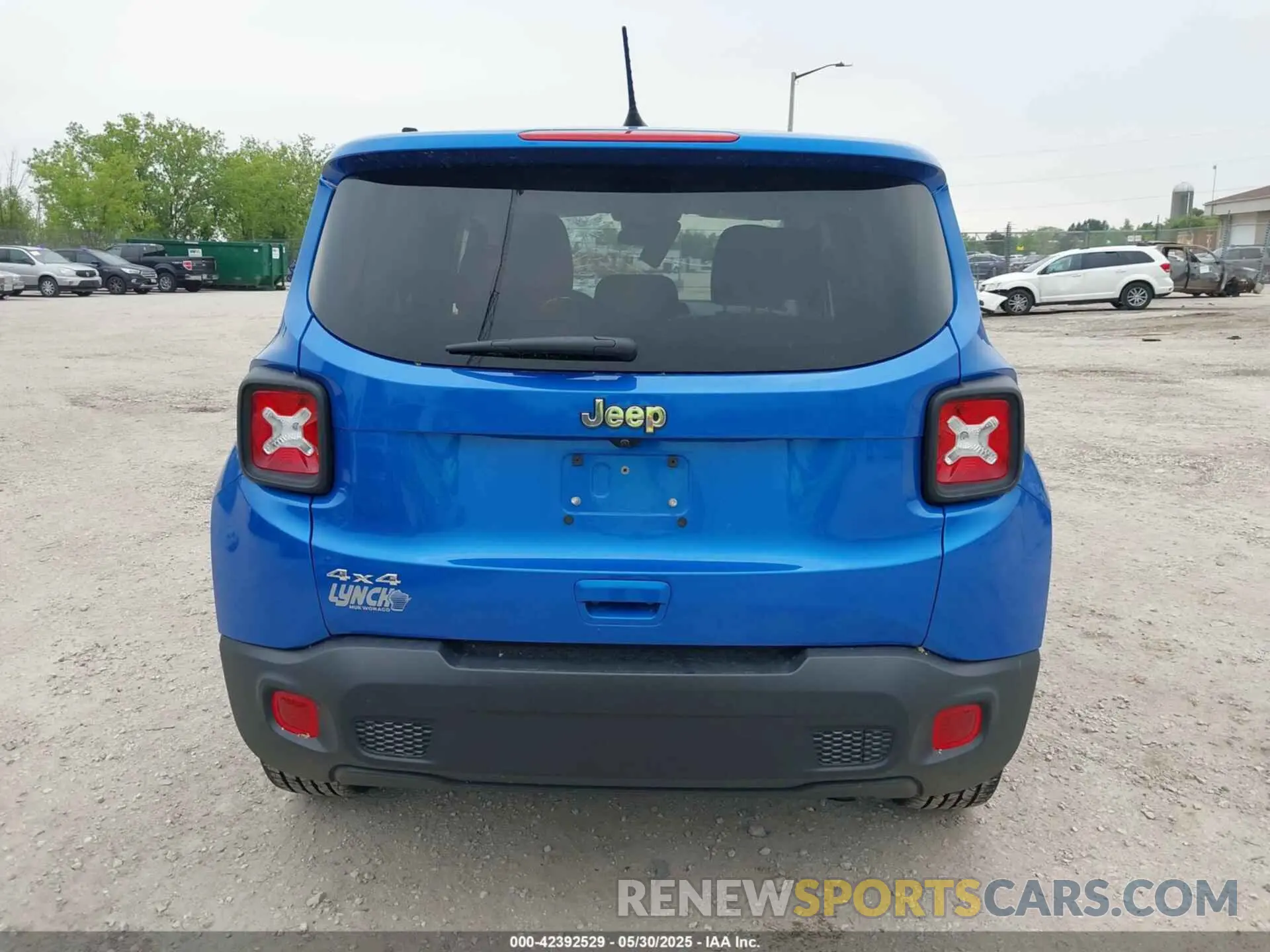 16 Photograph of a damaged car ZACNJBAB1LPL99916 JEEP RENEGADE 2020