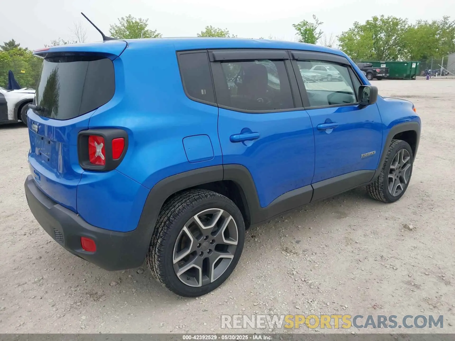 4 Photograph of a damaged car ZACNJBAB1LPL99916 JEEP RENEGADE 2020