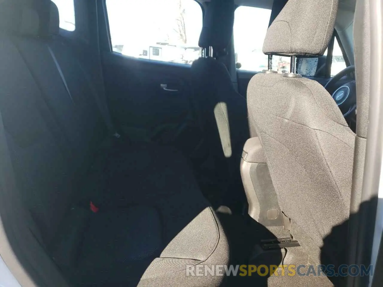 11 Photograph of a damaged car ZACNJBAB3LPK96545 JEEP RENEGADE 2020