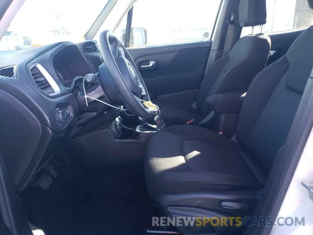 7 Photograph of a damaged car ZACNJBAB3LPK96545 JEEP RENEGADE 2020