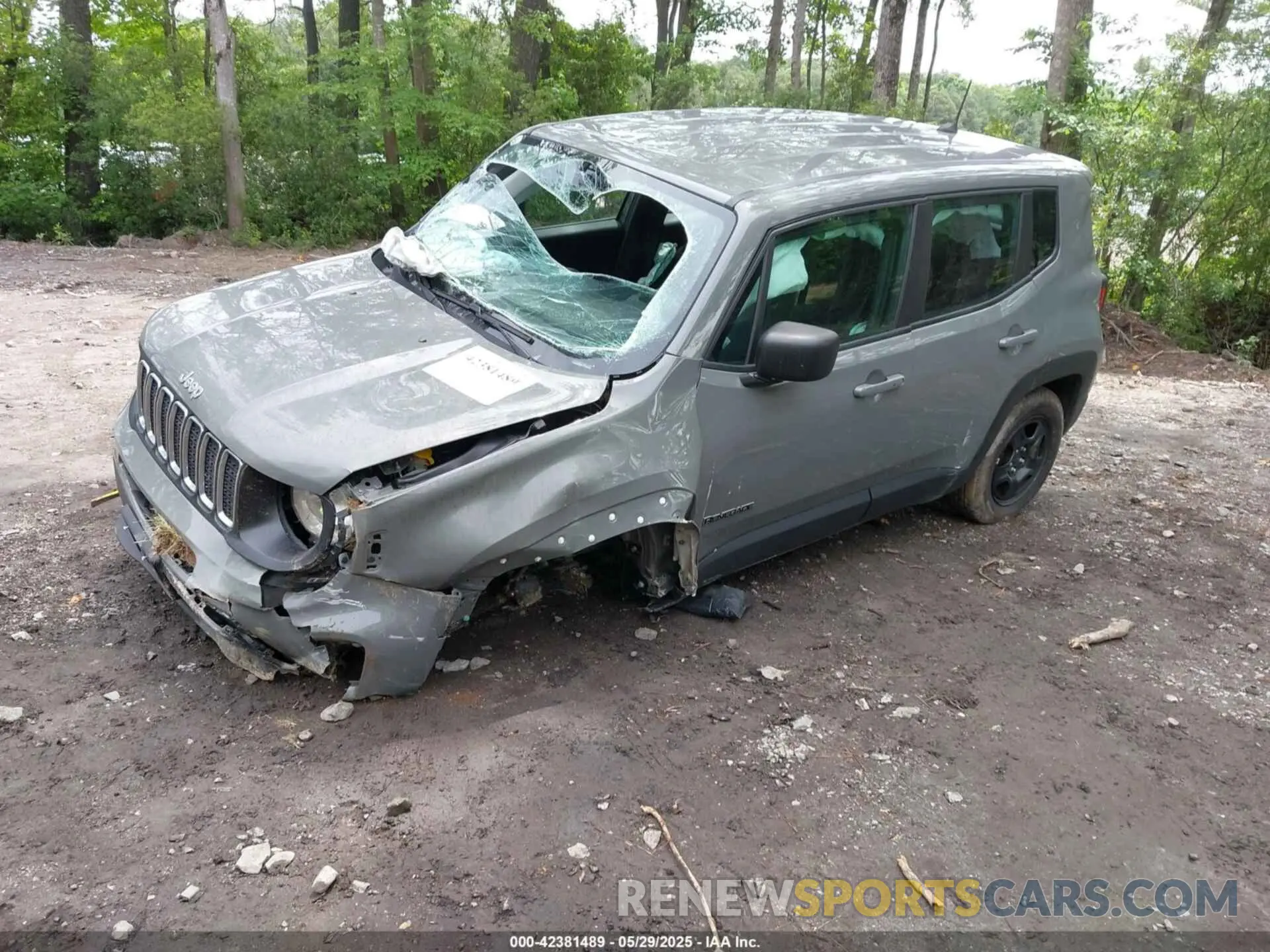2 Photograph of a damaged car ZACNJBAB3LPL87508 JEEP RENEGADE 2020