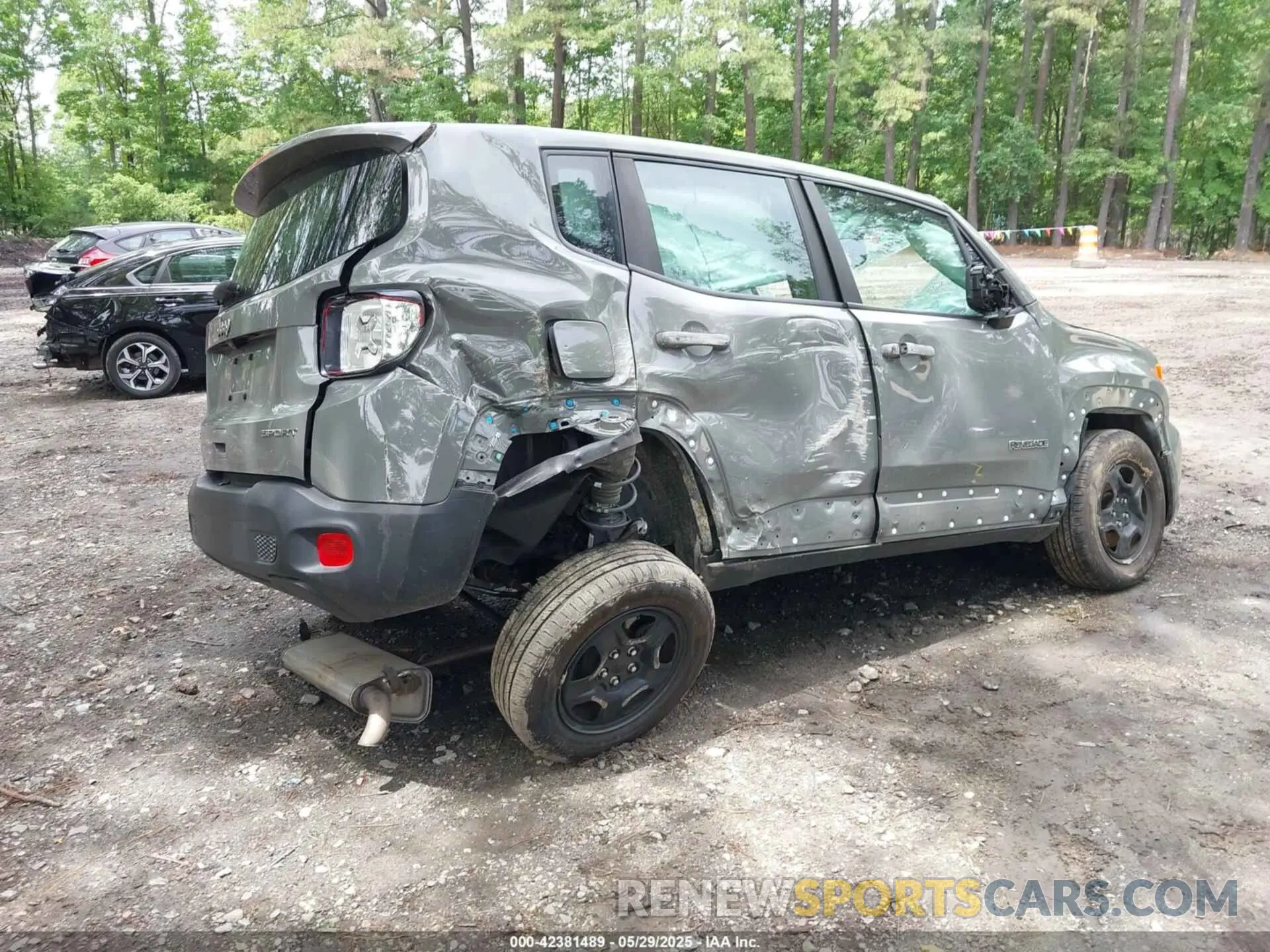 4 Photograph of a damaged car ZACNJBAB3LPL87508 JEEP RENEGADE 2020