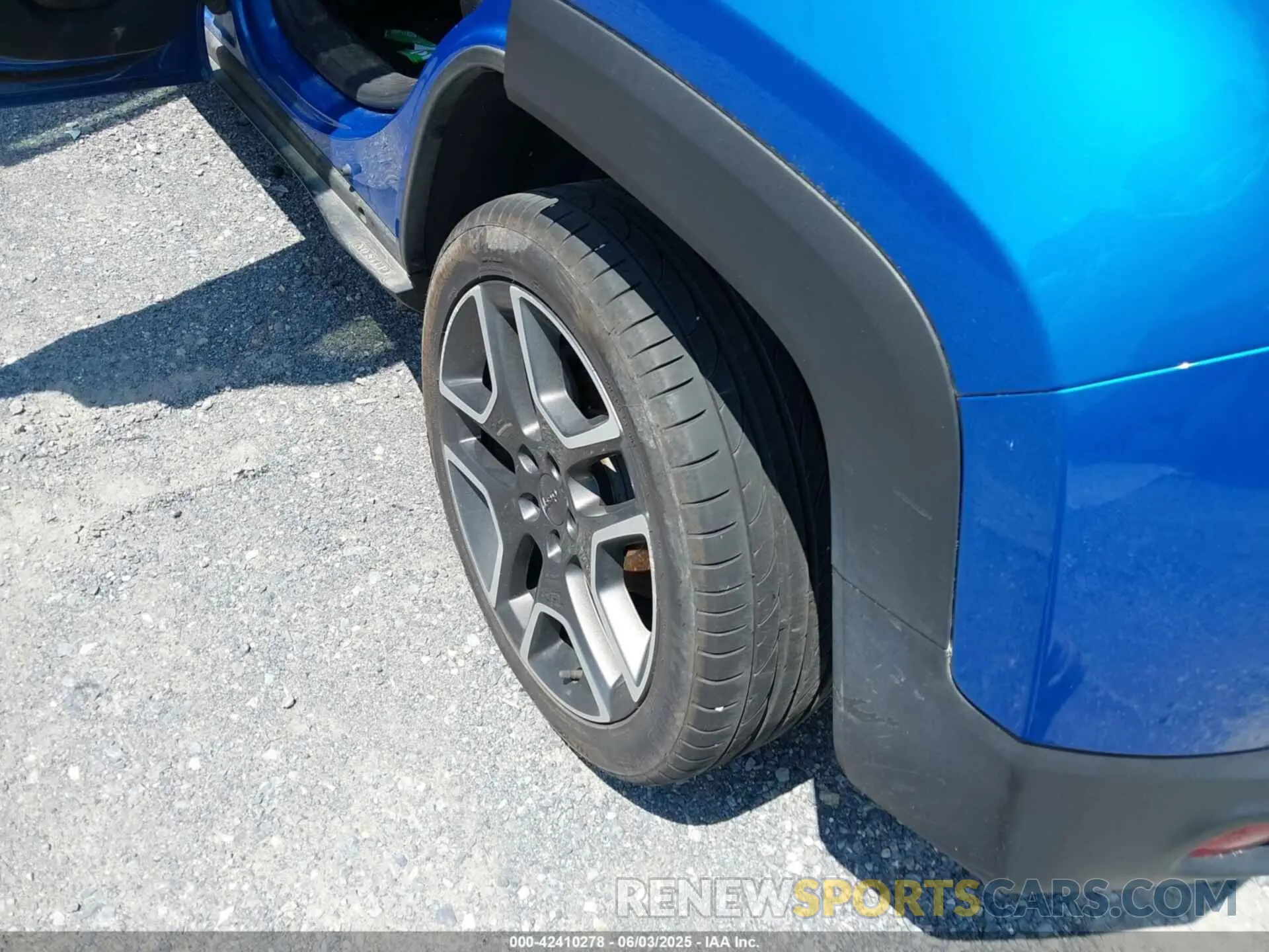 11 Photograph of a damaged car ZACNJBAB3LPL87850 JEEP RENEGADE 2020