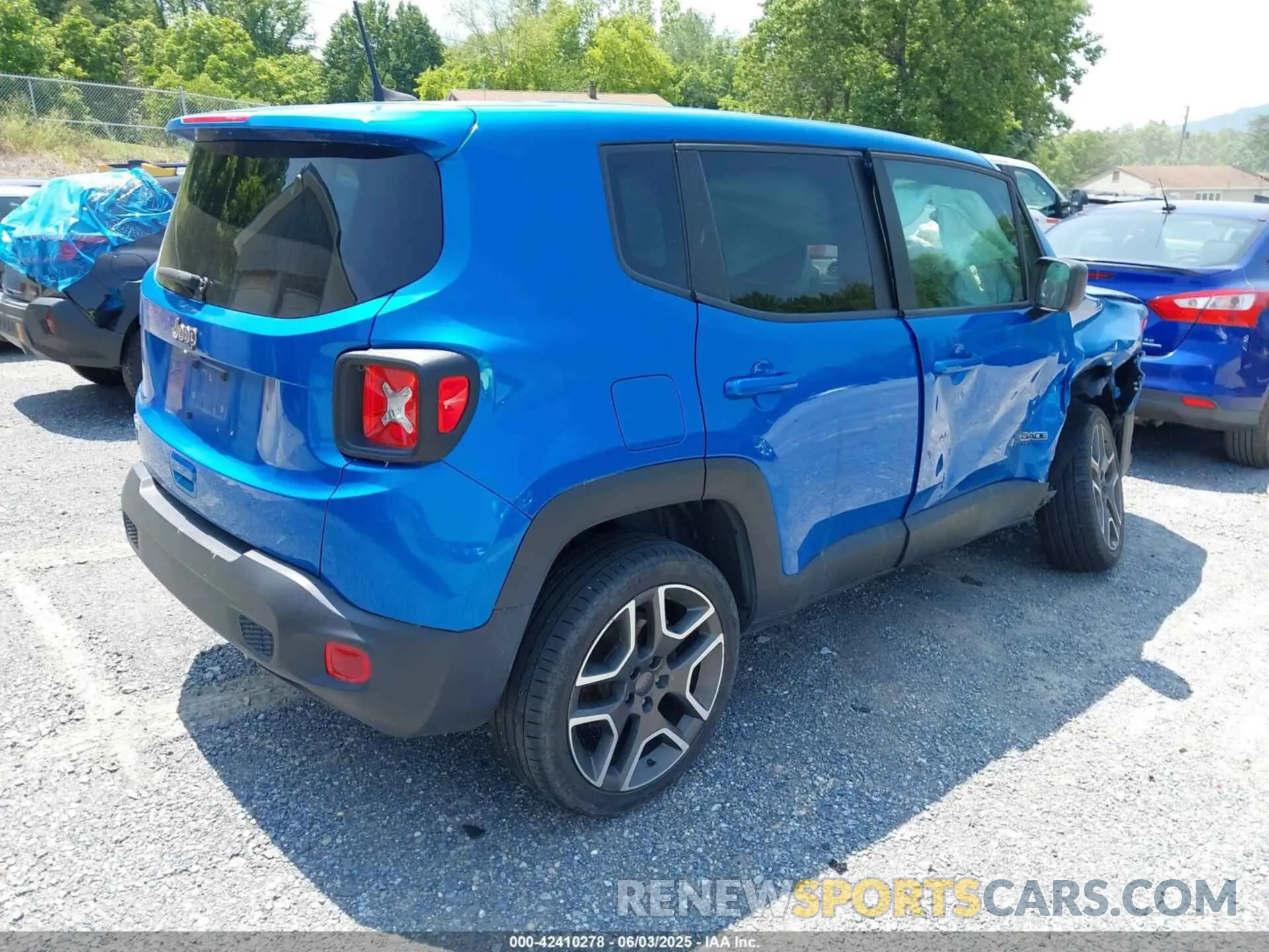4 Photograph of a damaged car ZACNJBAB3LPL87850 JEEP RENEGADE 2020