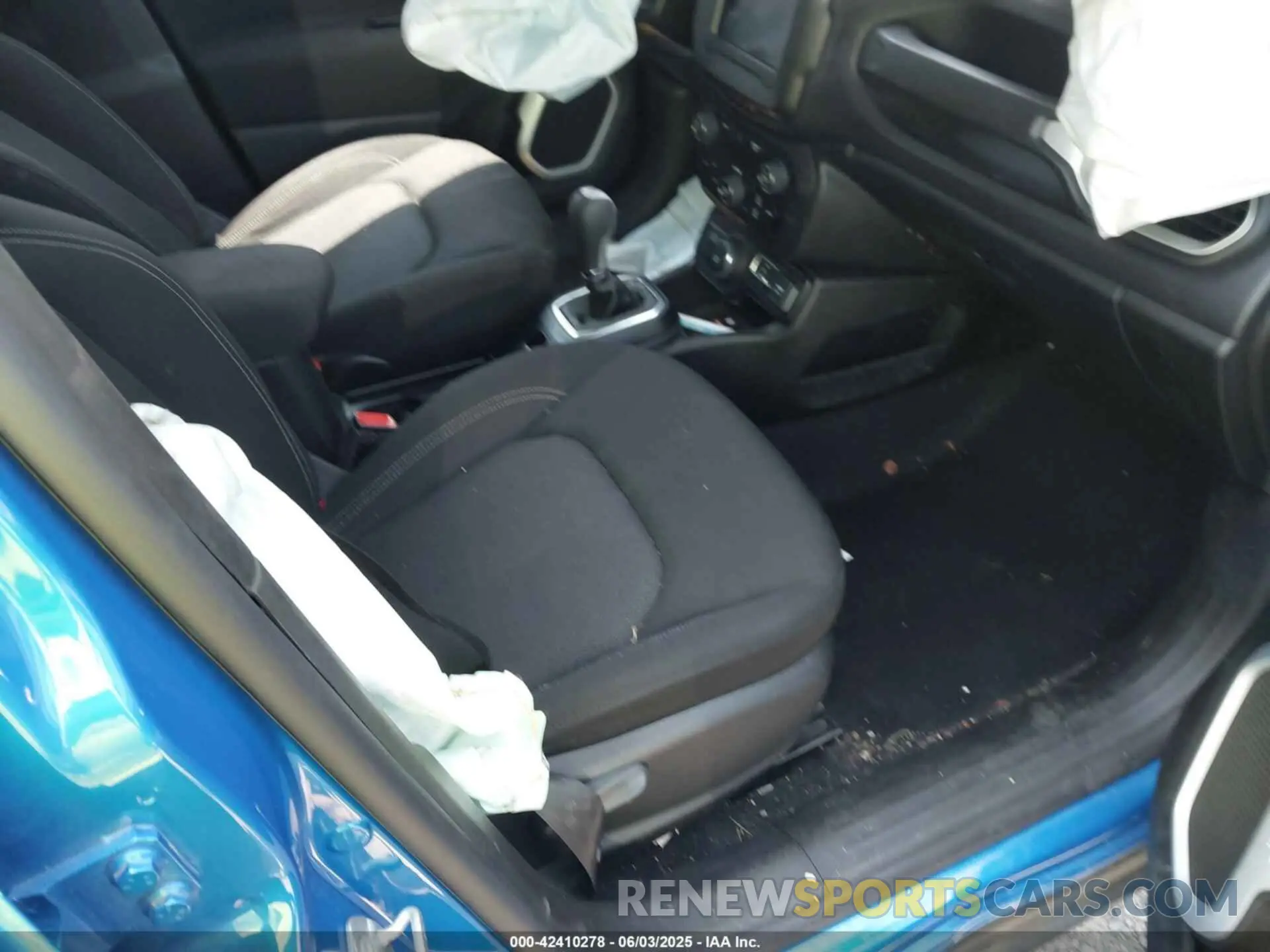 5 Photograph of a damaged car ZACNJBAB3LPL87850 JEEP RENEGADE 2020