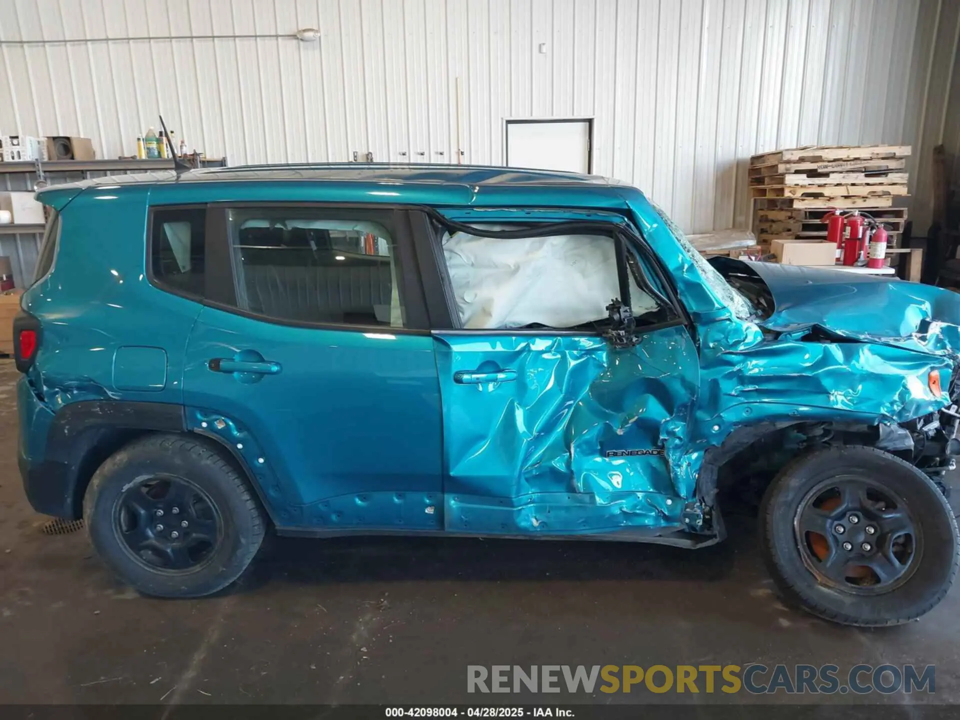 14 Photograph of a damaged car ZACNJBAB4LPL20755 JEEP RENEGADE 2020