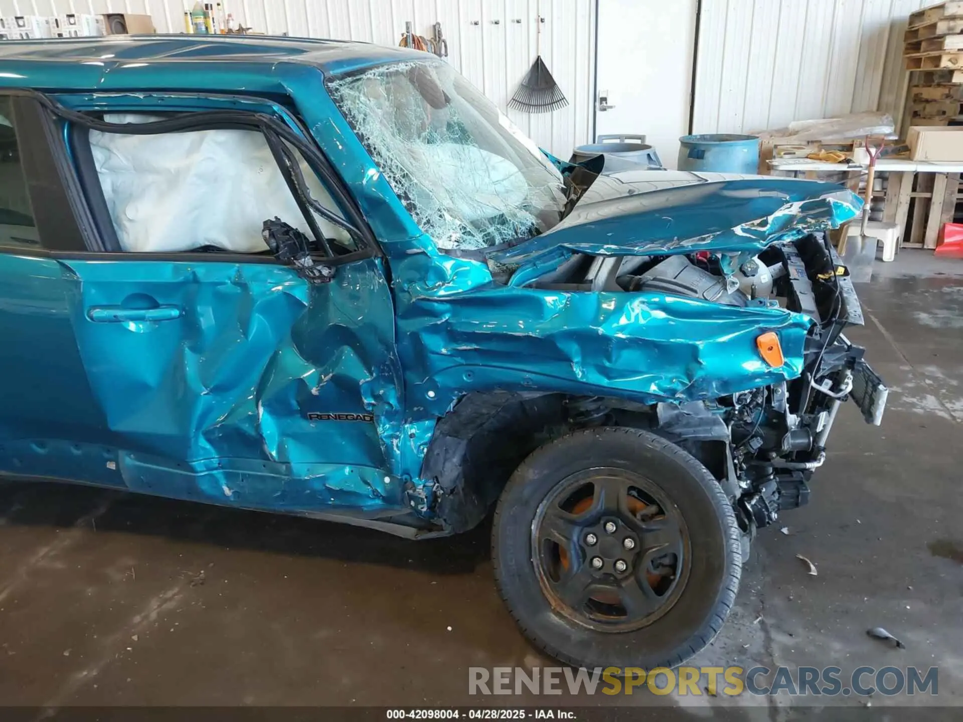 18 Photograph of a damaged car ZACNJBAB4LPL20755 JEEP RENEGADE 2020
