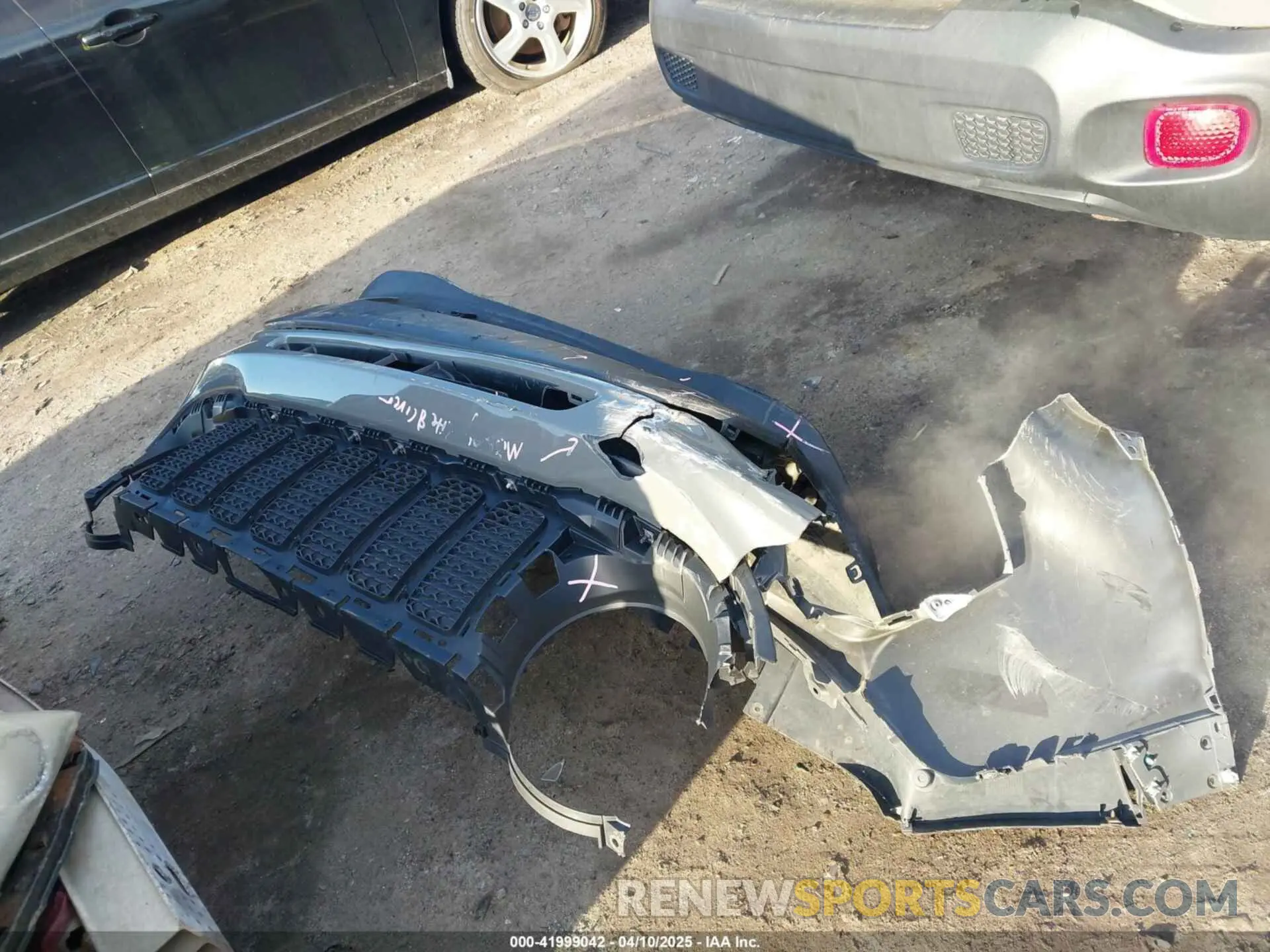 12 Photograph of a damaged car ZACNJBAB4LPL22263 JEEP RENEGADE 2020