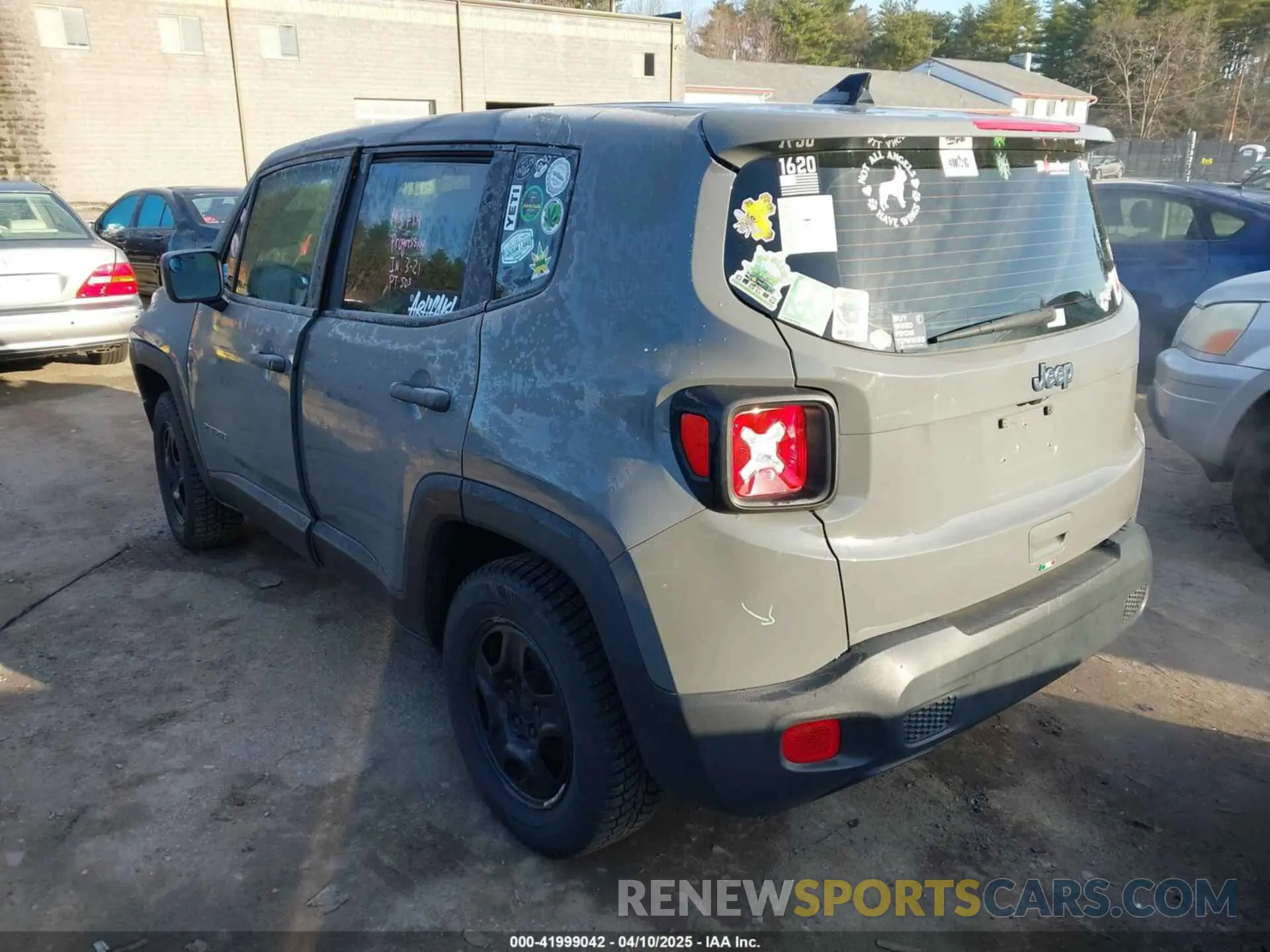 15 Photograph of a damaged car ZACNJBAB4LPL22263 JEEP RENEGADE 2020