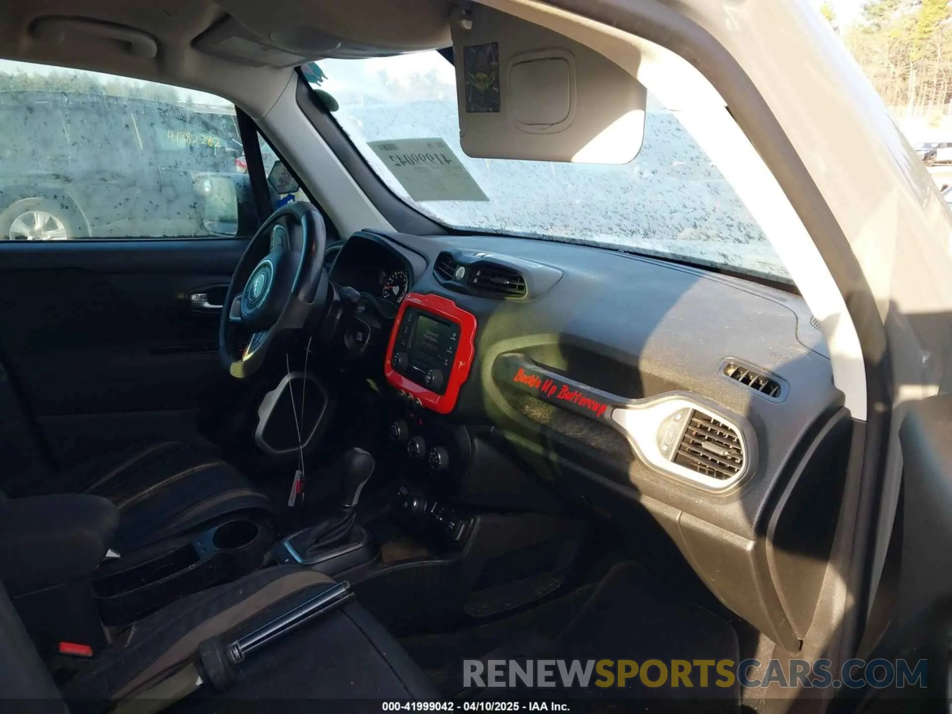 5 Photograph of a damaged car ZACNJBAB4LPL22263 JEEP RENEGADE 2020