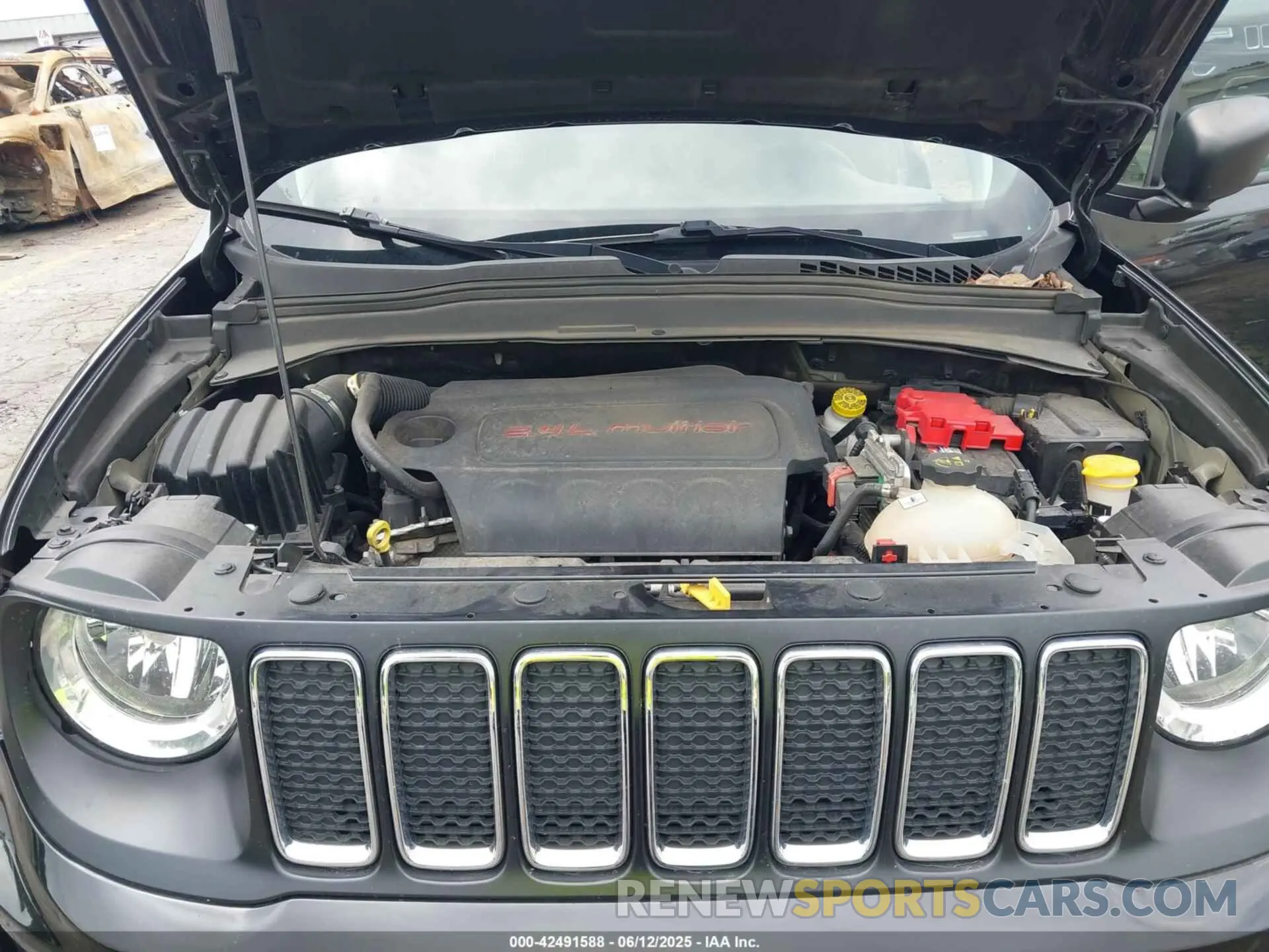 10 Photograph of a damaged car ZACNJBAB5LPL15726 JEEP RENEGADE 2020