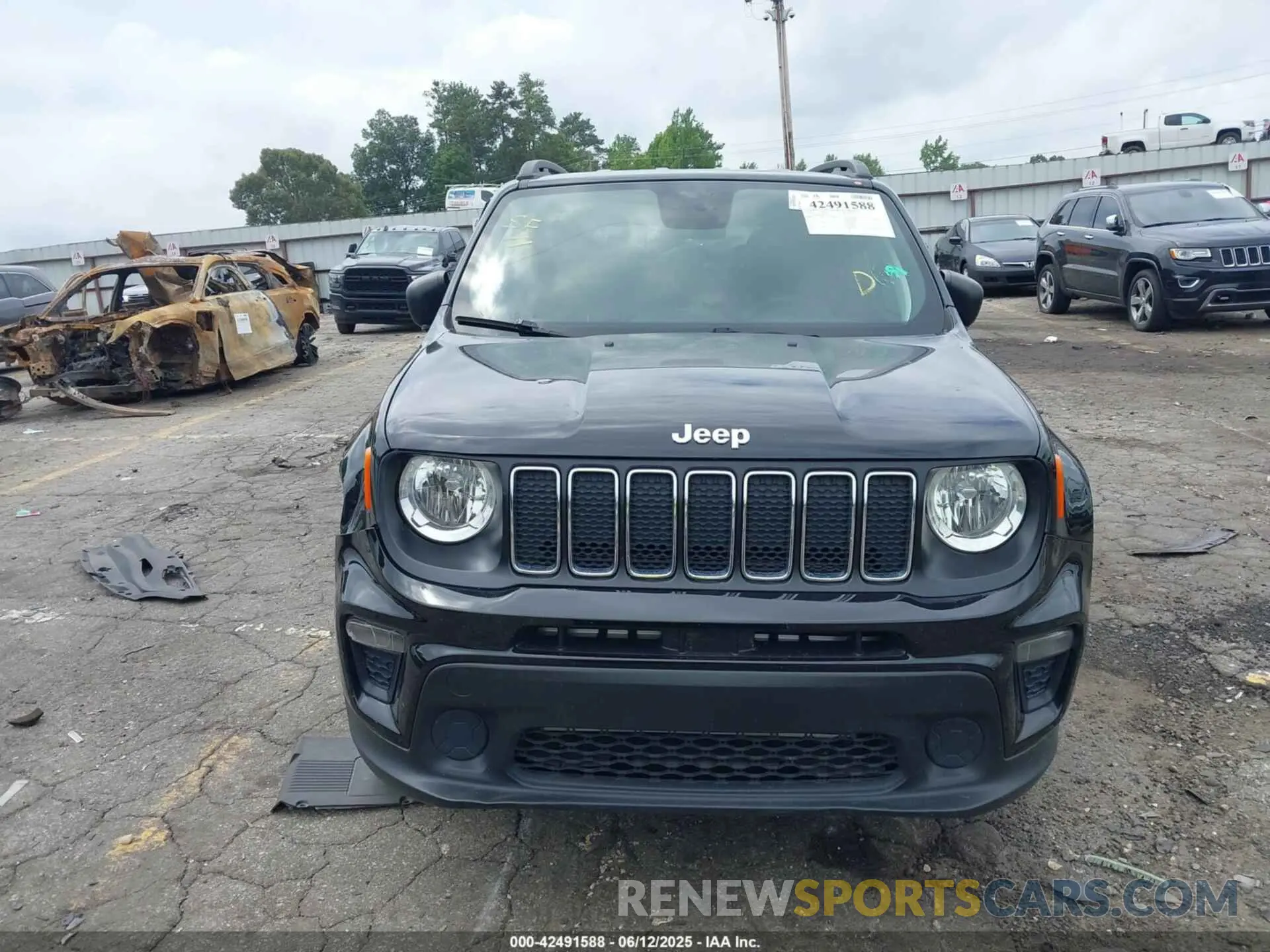 12 Photograph of a damaged car ZACNJBAB5LPL15726 JEEP RENEGADE 2020