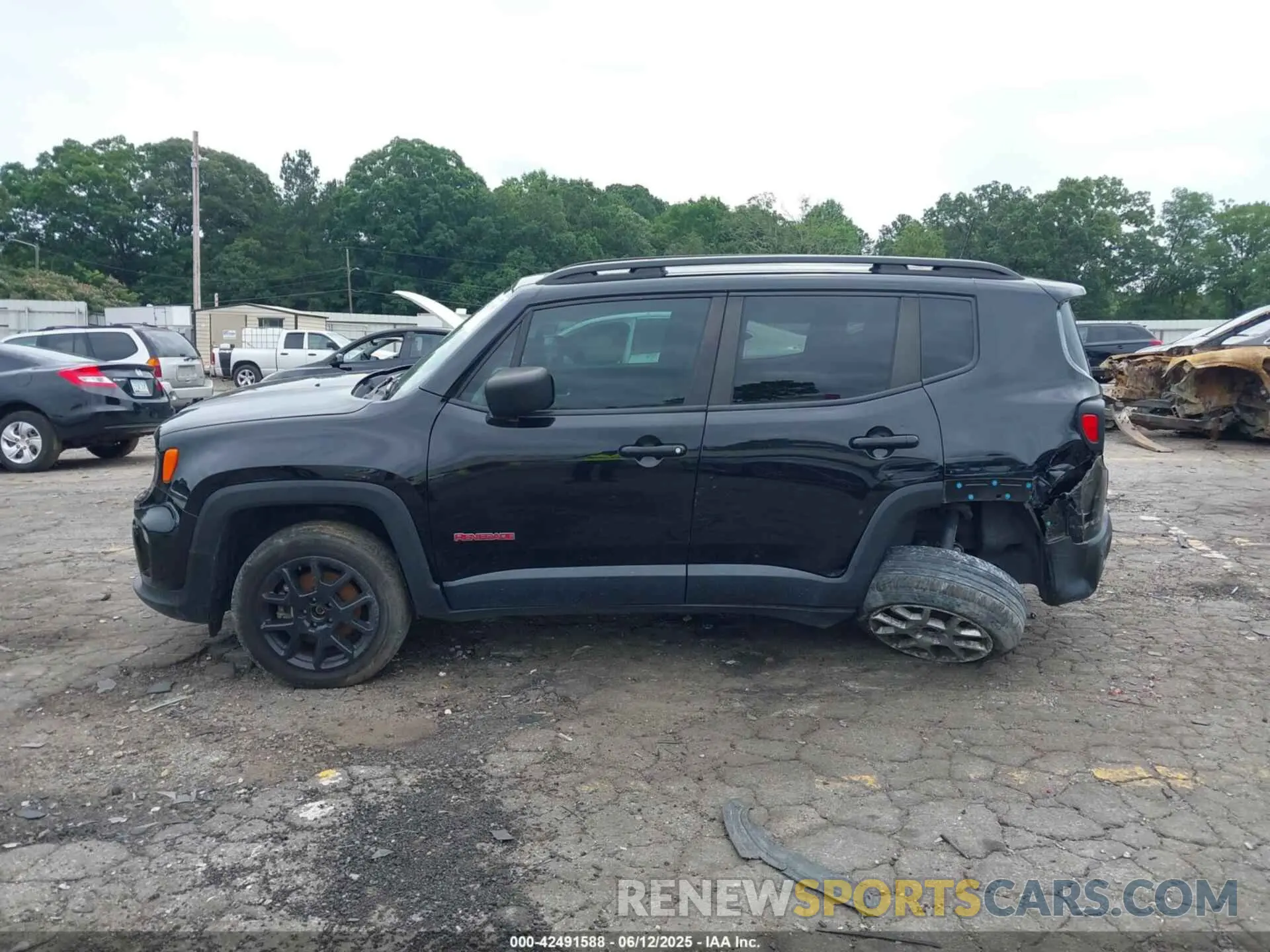 14 Photograph of a damaged car ZACNJBAB5LPL15726 JEEP RENEGADE 2020