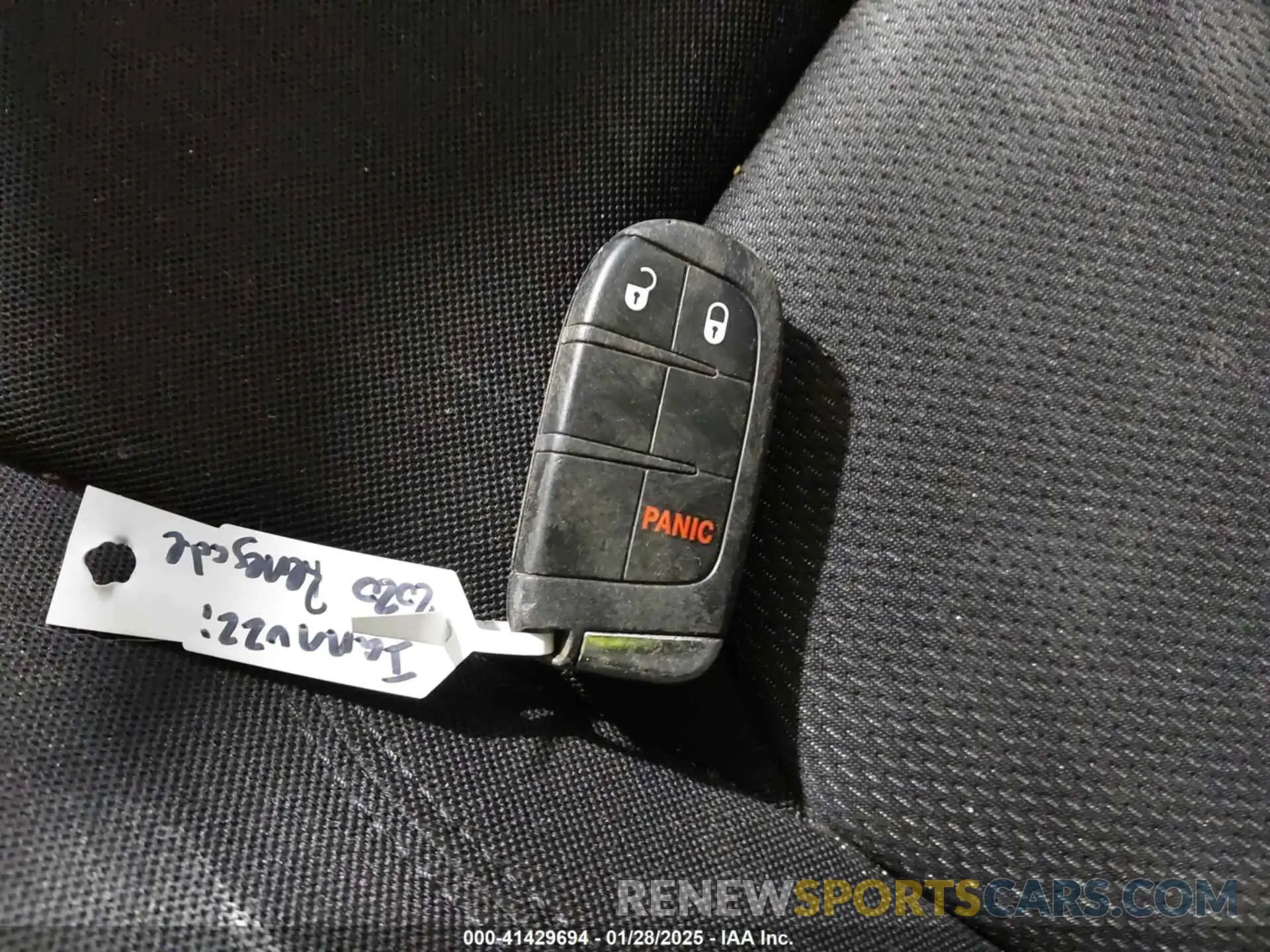 11 Photograph of a damaged car ZACNJBAB5LPL22109 JEEP RENEGADE 2020