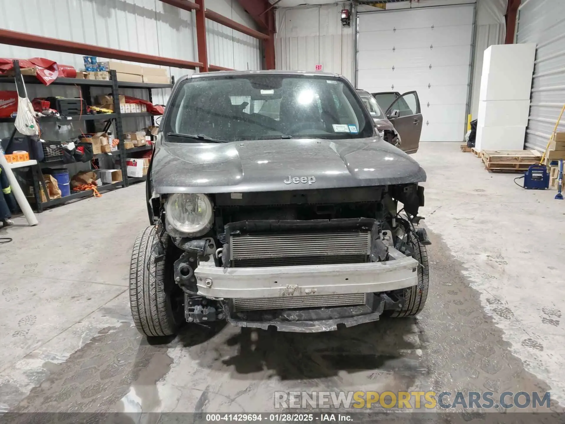 13 Photograph of a damaged car ZACNJBAB5LPL22109 JEEP RENEGADE 2020