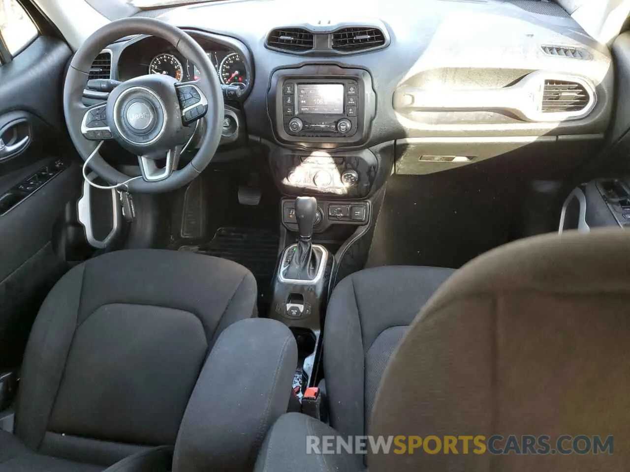 8 Photograph of a damaged car ZACNJBAB5LPL71083 JEEP RENEGADE 2020