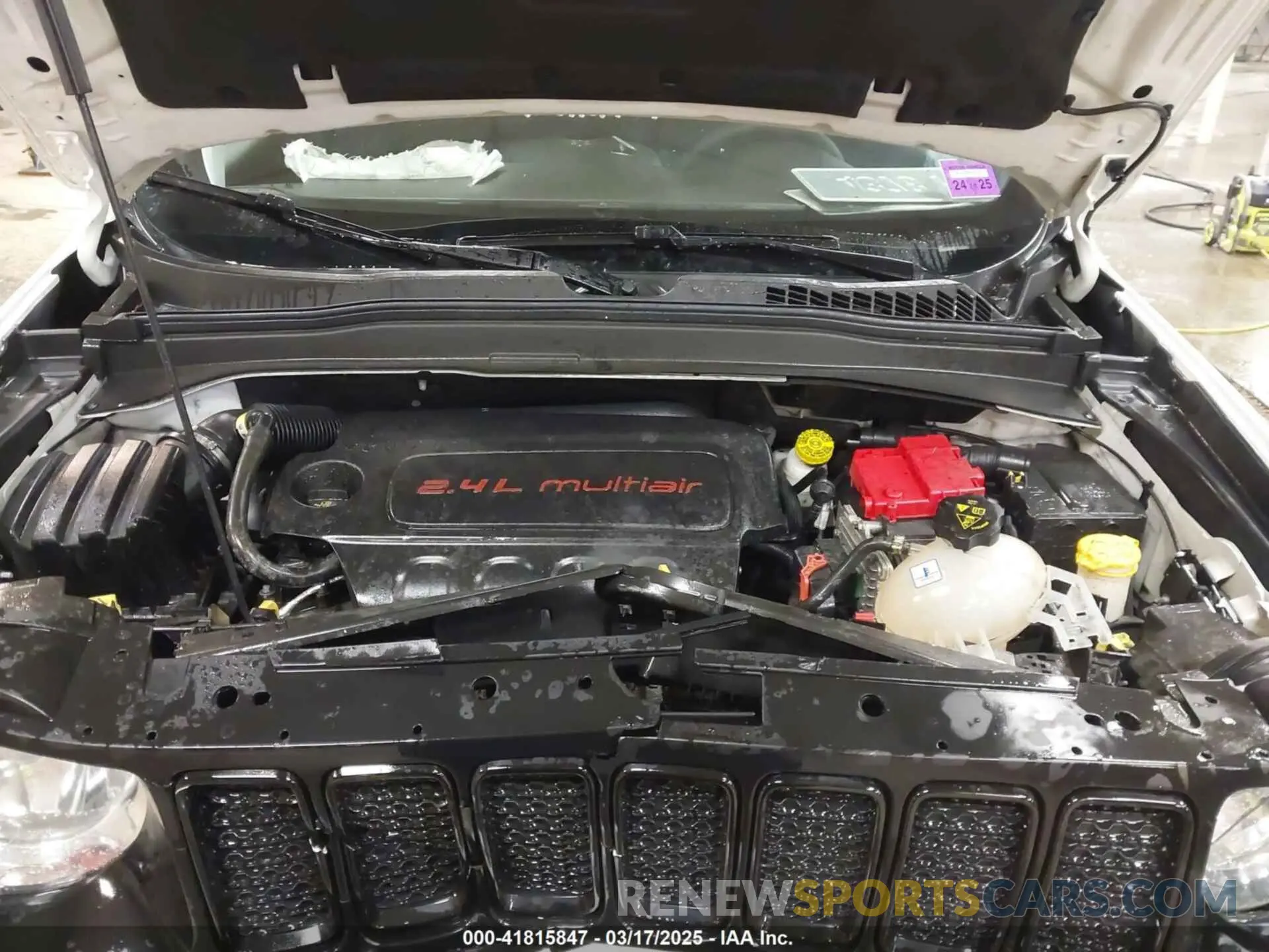 10 Photograph of a damaged car ZACNJBAB6LPL92993 JEEP RENEGADE 2020