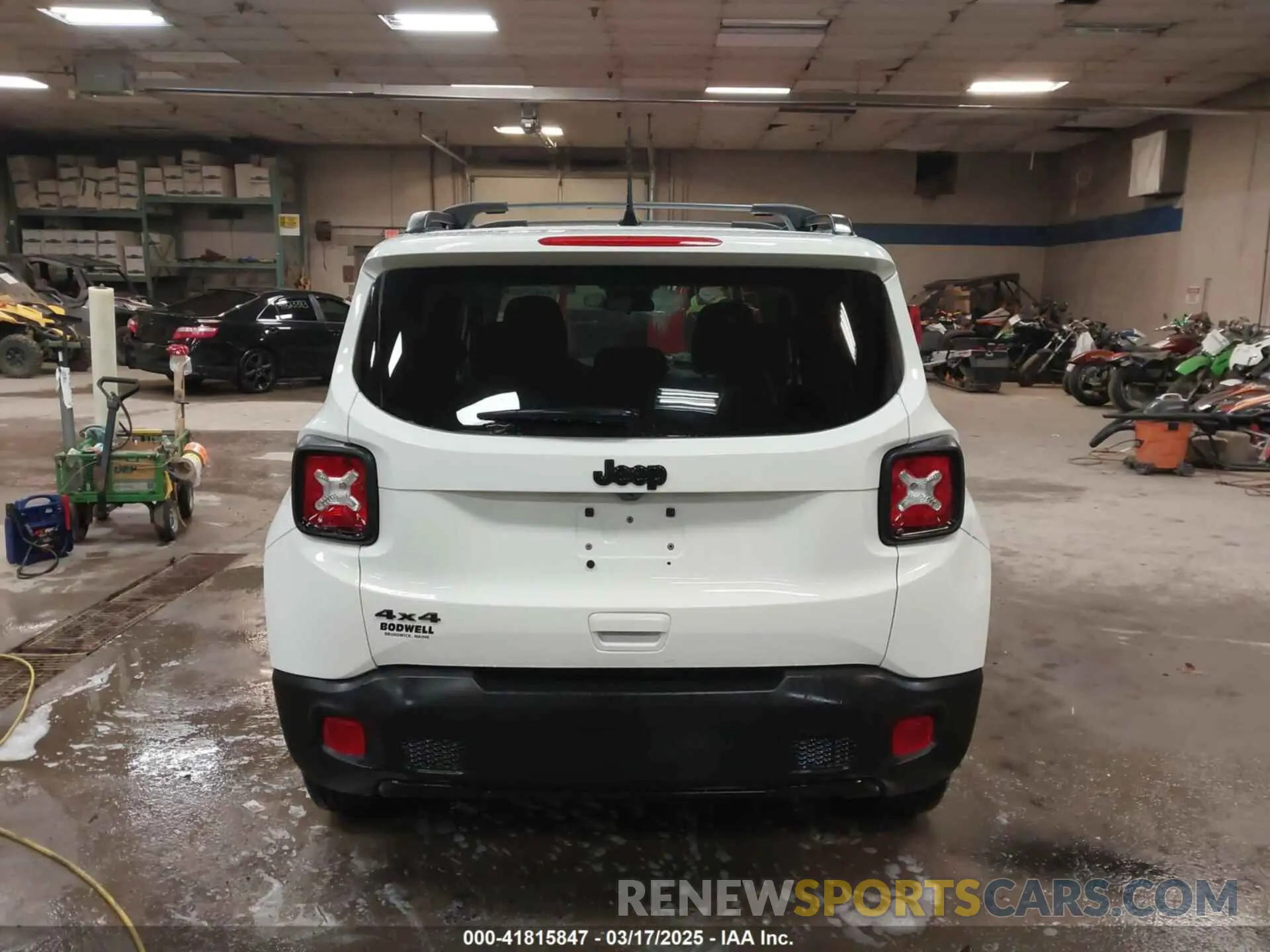 16 Photograph of a damaged car ZACNJBAB6LPL92993 JEEP RENEGADE 2020