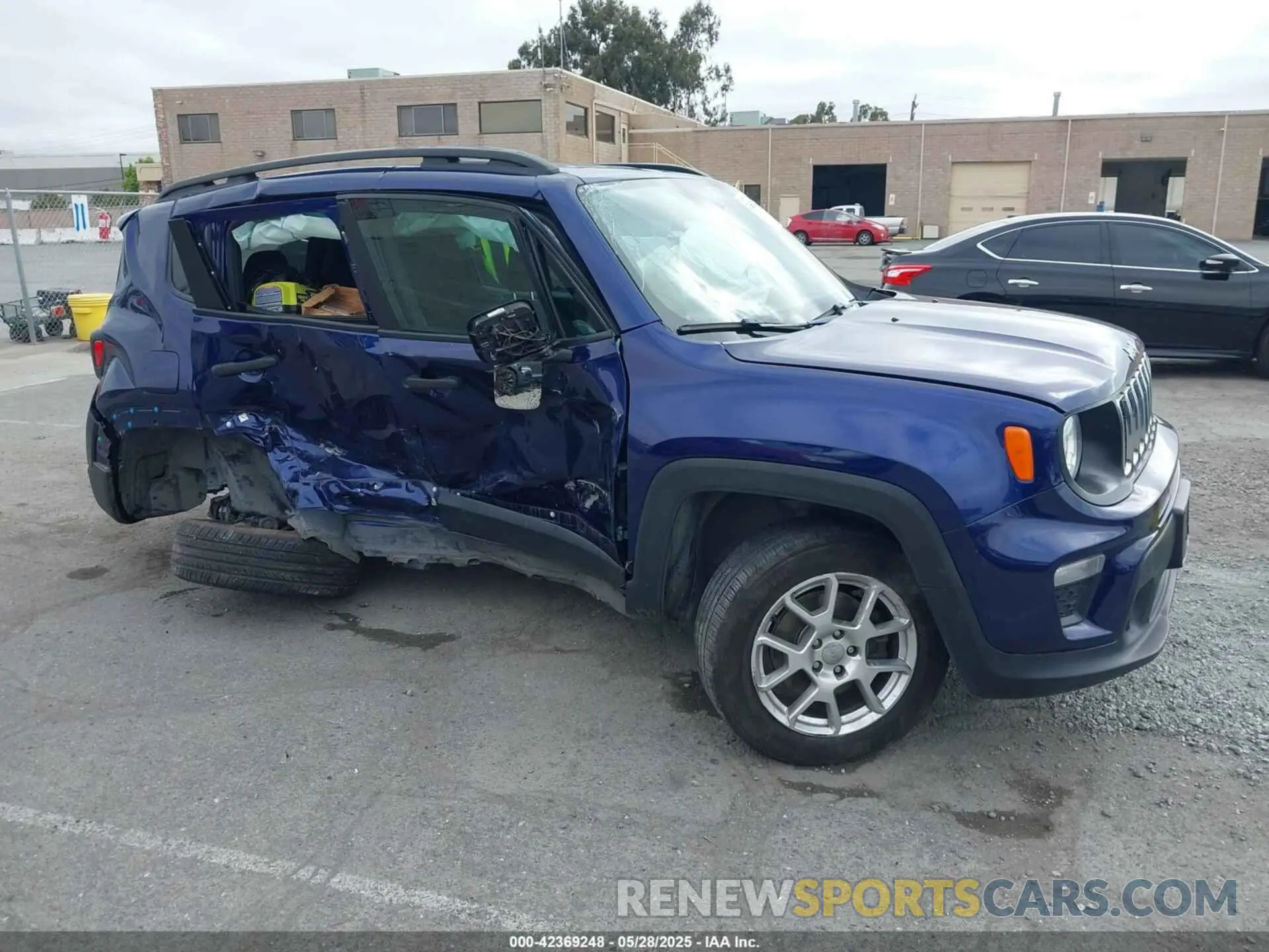6 Photograph of a damaged car ZACNJBAB7LPL21897 JEEP RENEGADE 2020