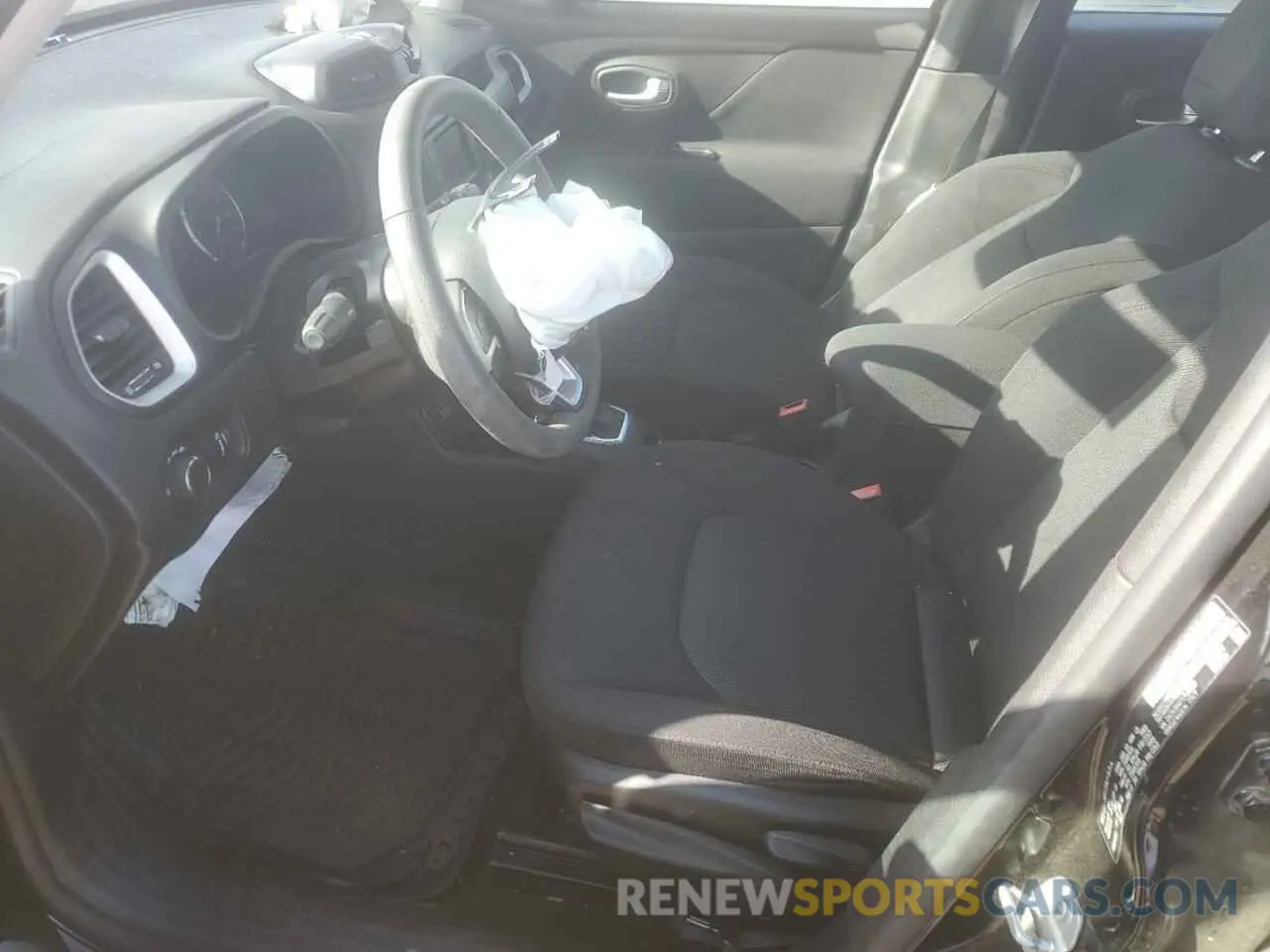 7 Photograph of a damaged car ZACNJBAB7LPL64488 JEEP RENEGADE 2020