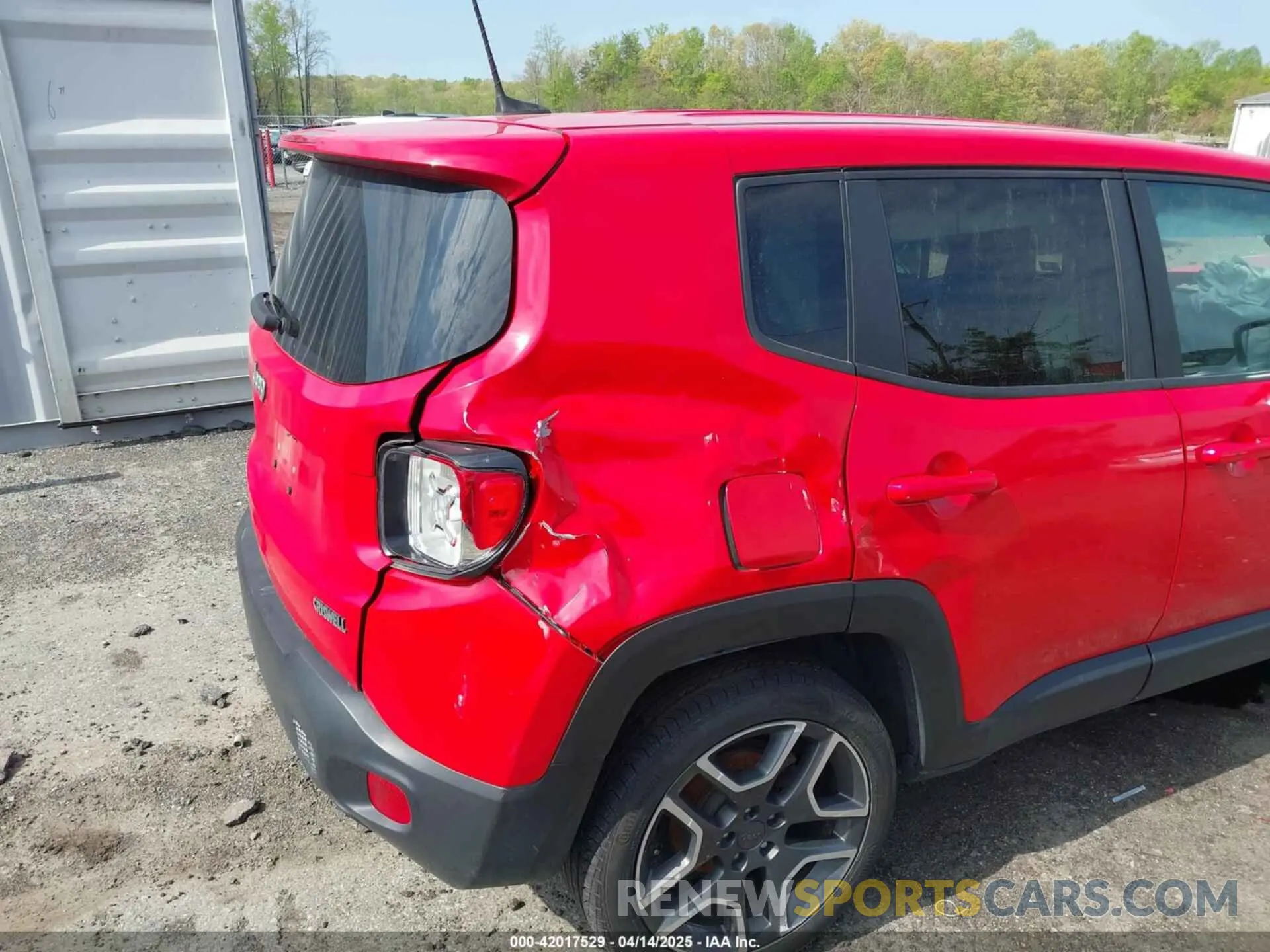 18 Photograph of a damaged car ZACNJBAB7LPL75071 JEEP RENEGADE 2020