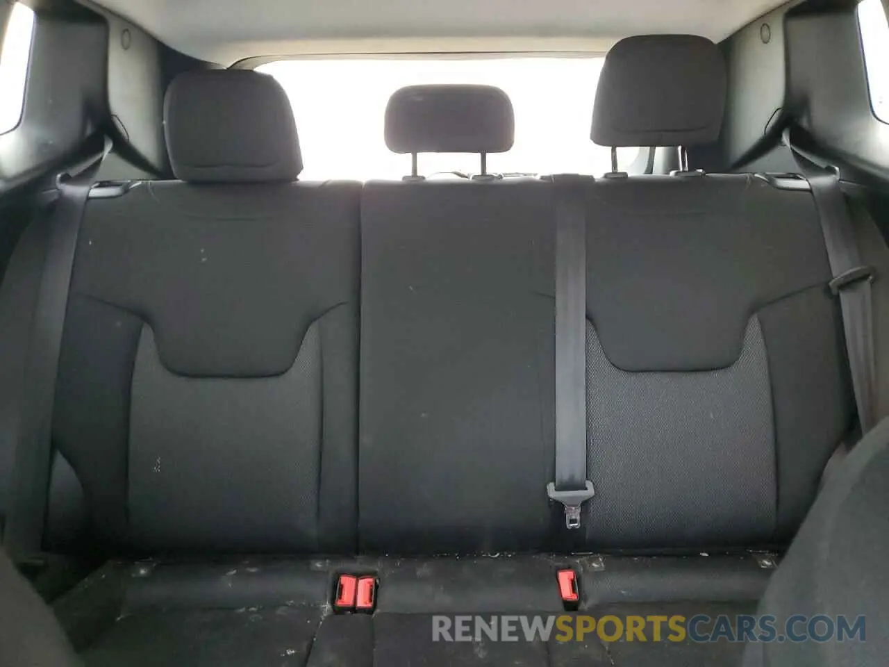 10 Photograph of a damaged car ZACNJBAB8LPL60580 JEEP RENEGADE 2020