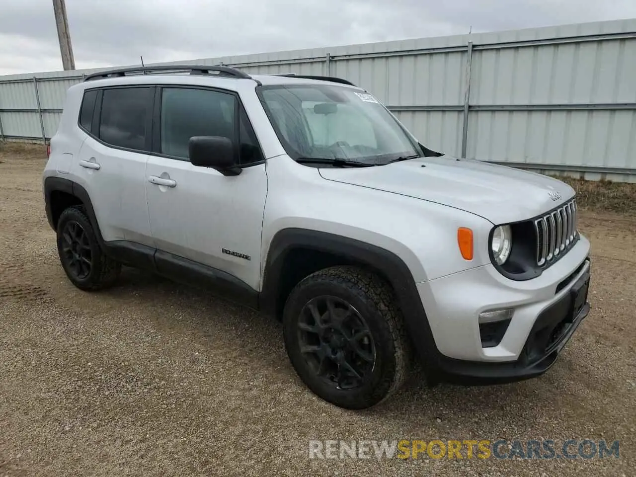 4 Photograph of a damaged car ZACNJBAB8LPL60580 JEEP RENEGADE 2020