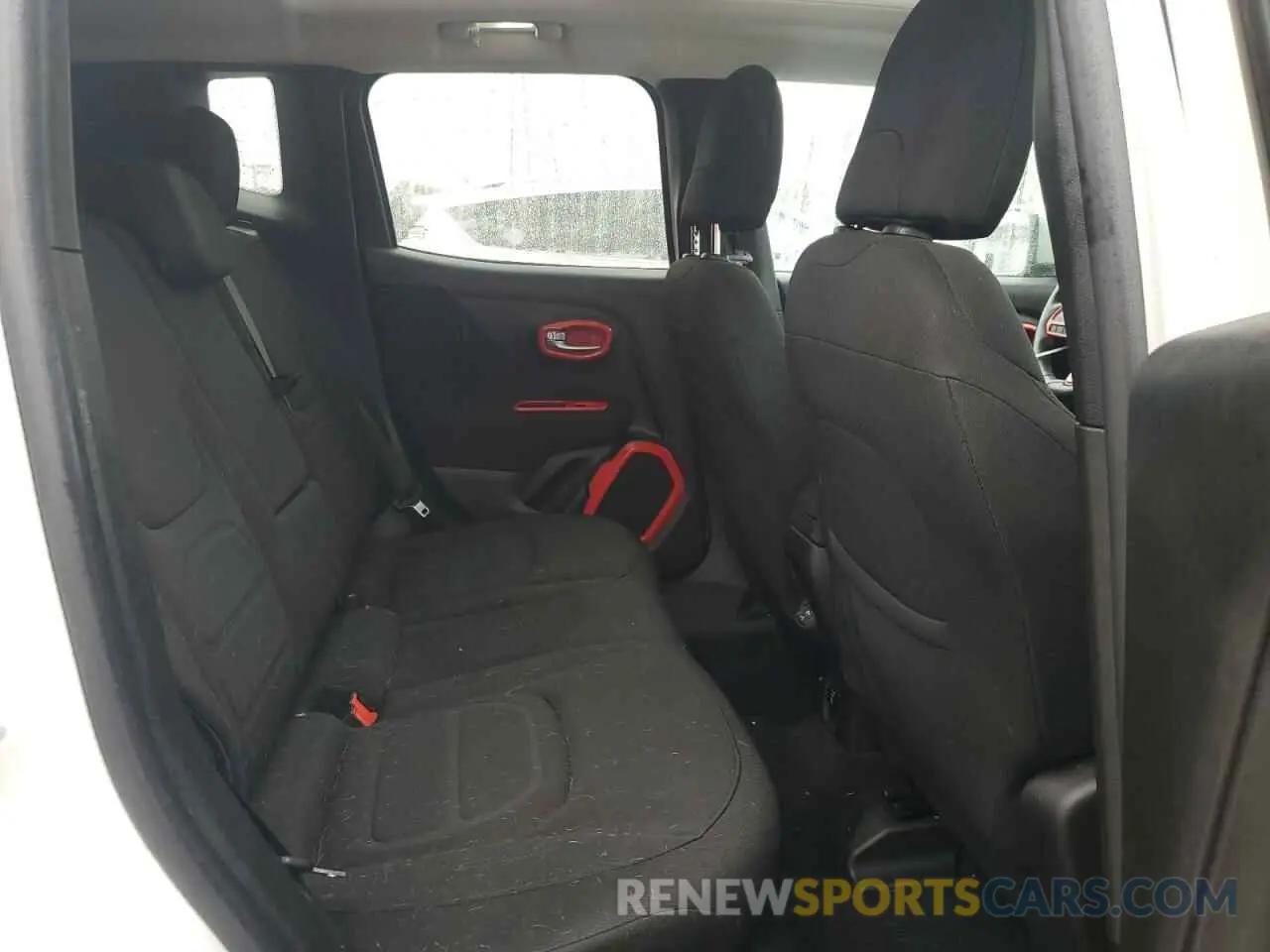 11 Photograph of a damaged car ZACNJBB11LPL16507 JEEP RENEGADE 2020