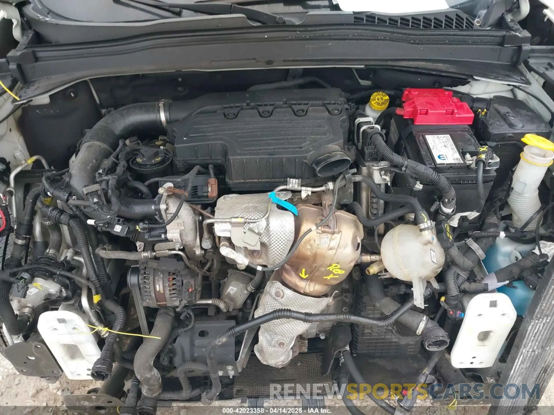 10 Photograph of a damaged car ZACNJBB11LPM04232 JEEP RENEGADE 2020