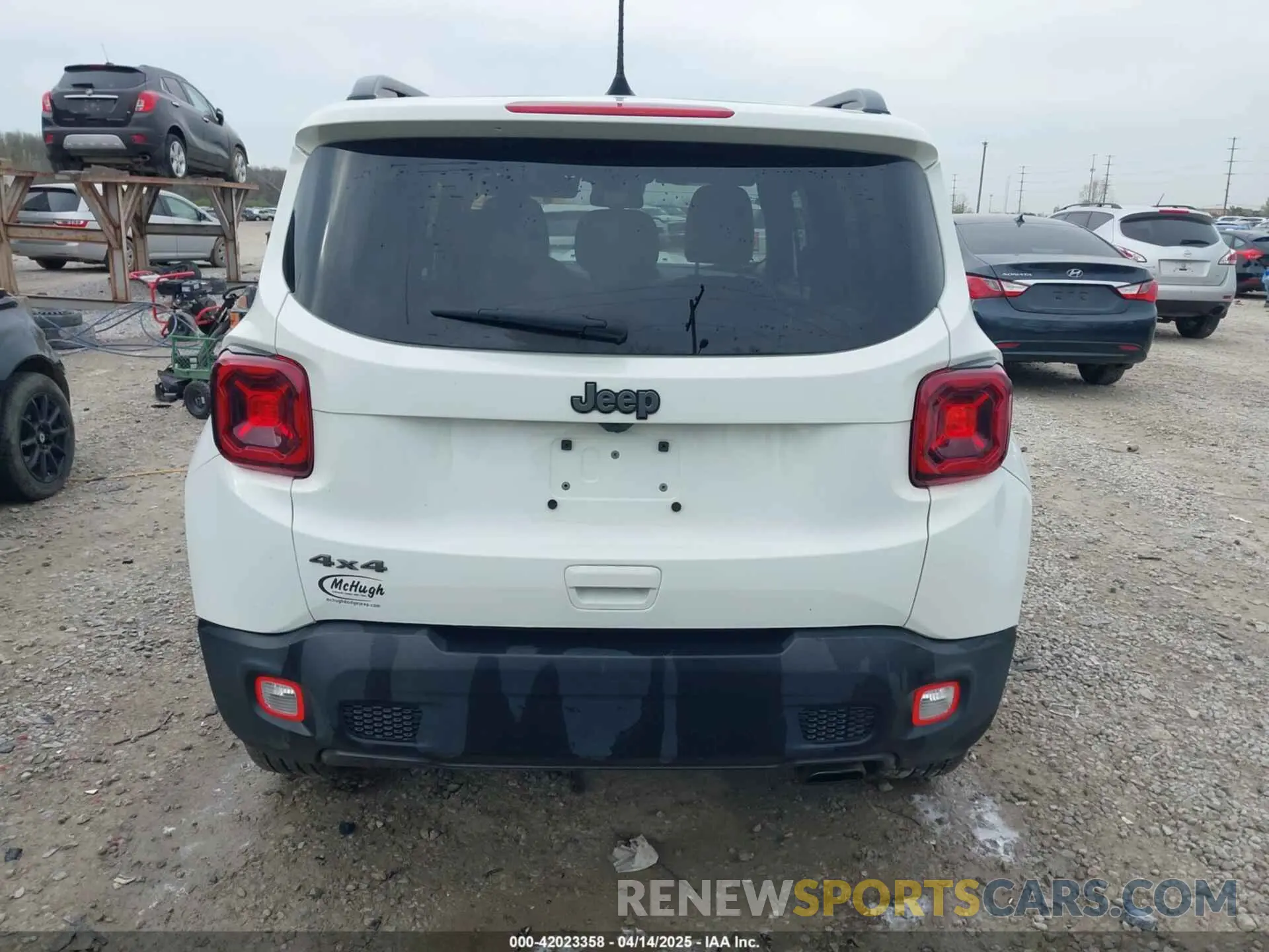 17 Photograph of a damaged car ZACNJBB11LPM04232 JEEP RENEGADE 2020