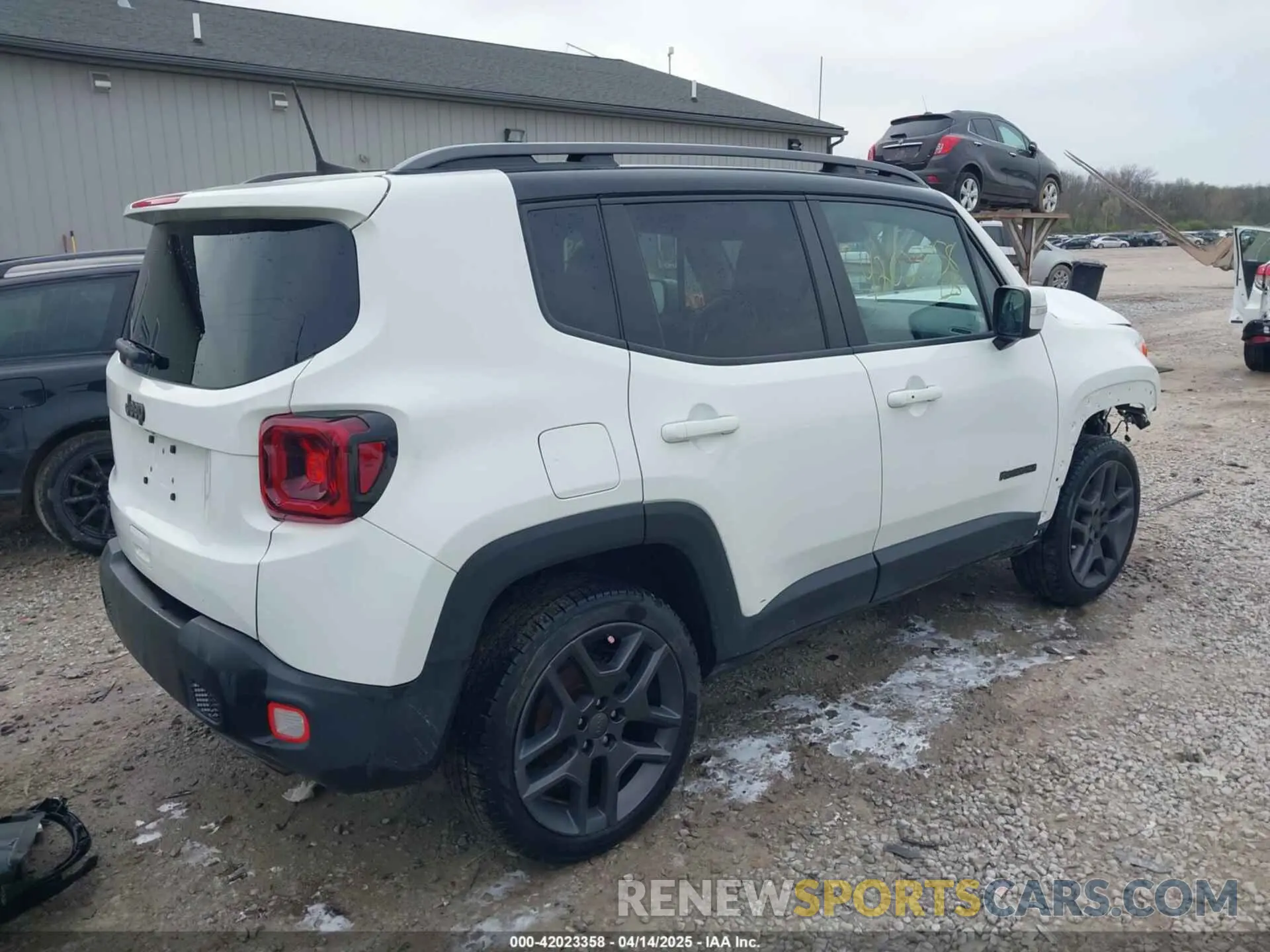 4 Photograph of a damaged car ZACNJBB11LPM04232 JEEP RENEGADE 2020