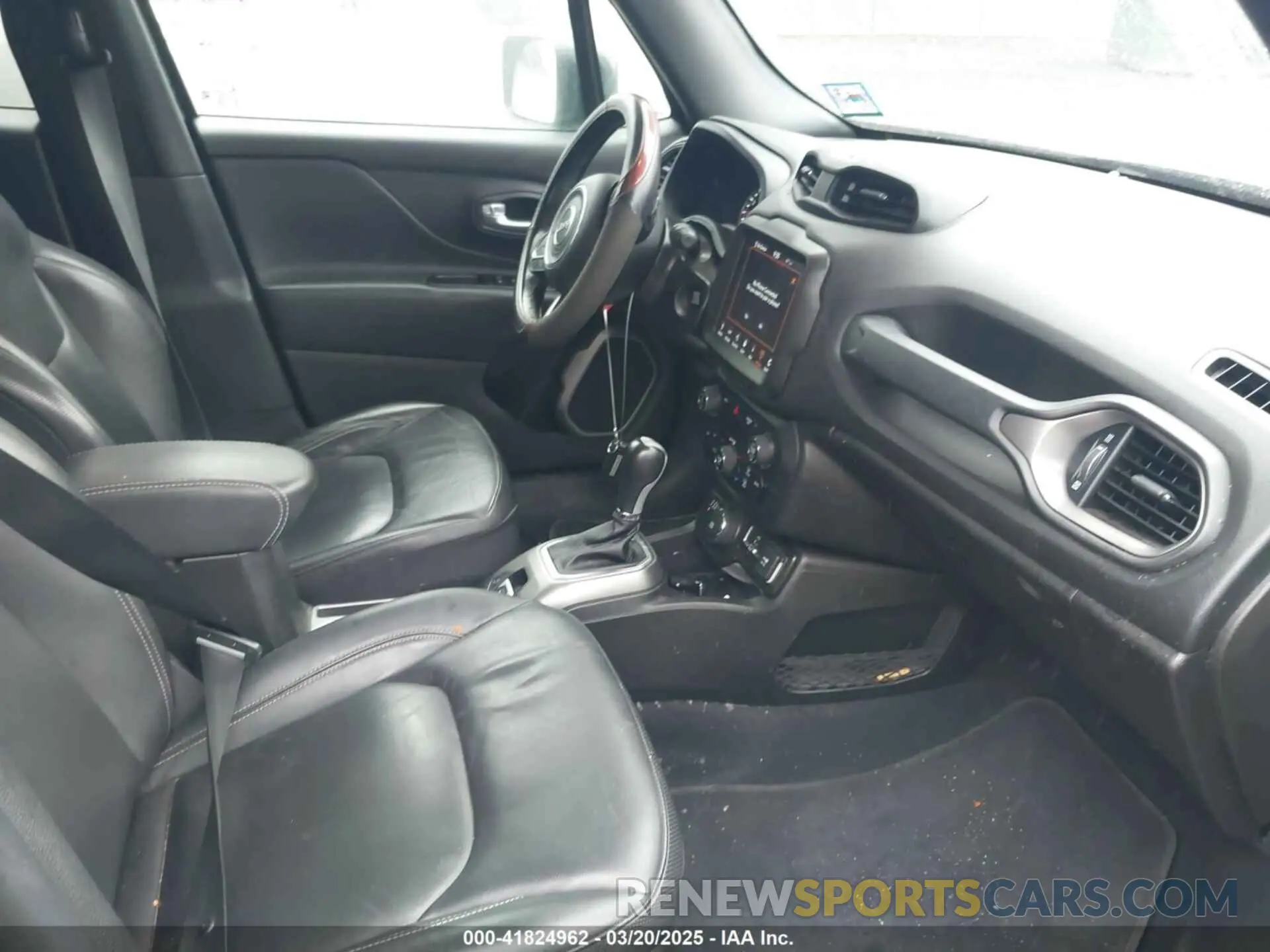 5 Photograph of a damaged car ZACNJBB1XLPL61557 JEEP RENEGADE 2020