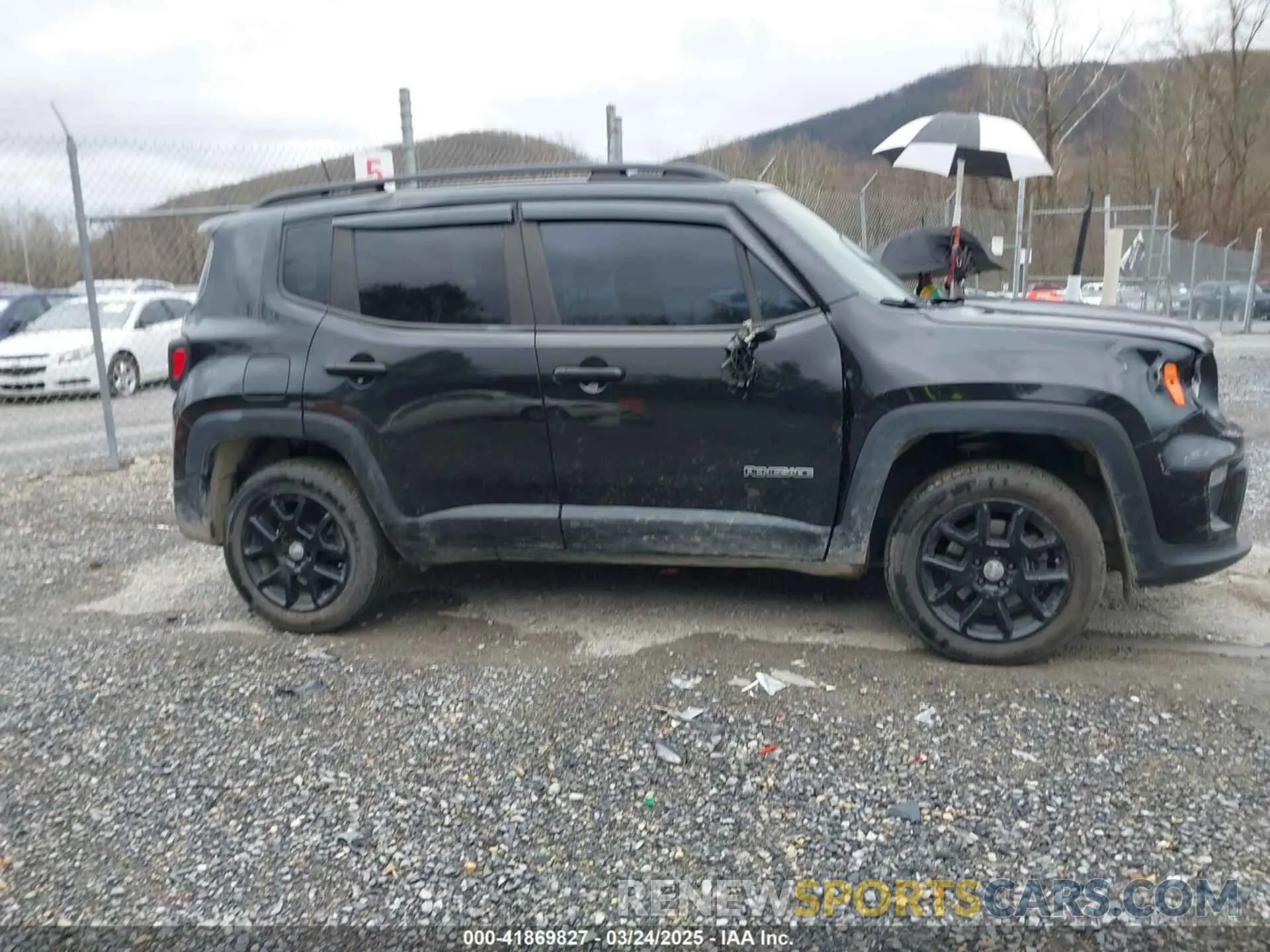 13 Photograph of a damaged car ZACNJBBB0LPL10528 JEEP RENEGADE 2020