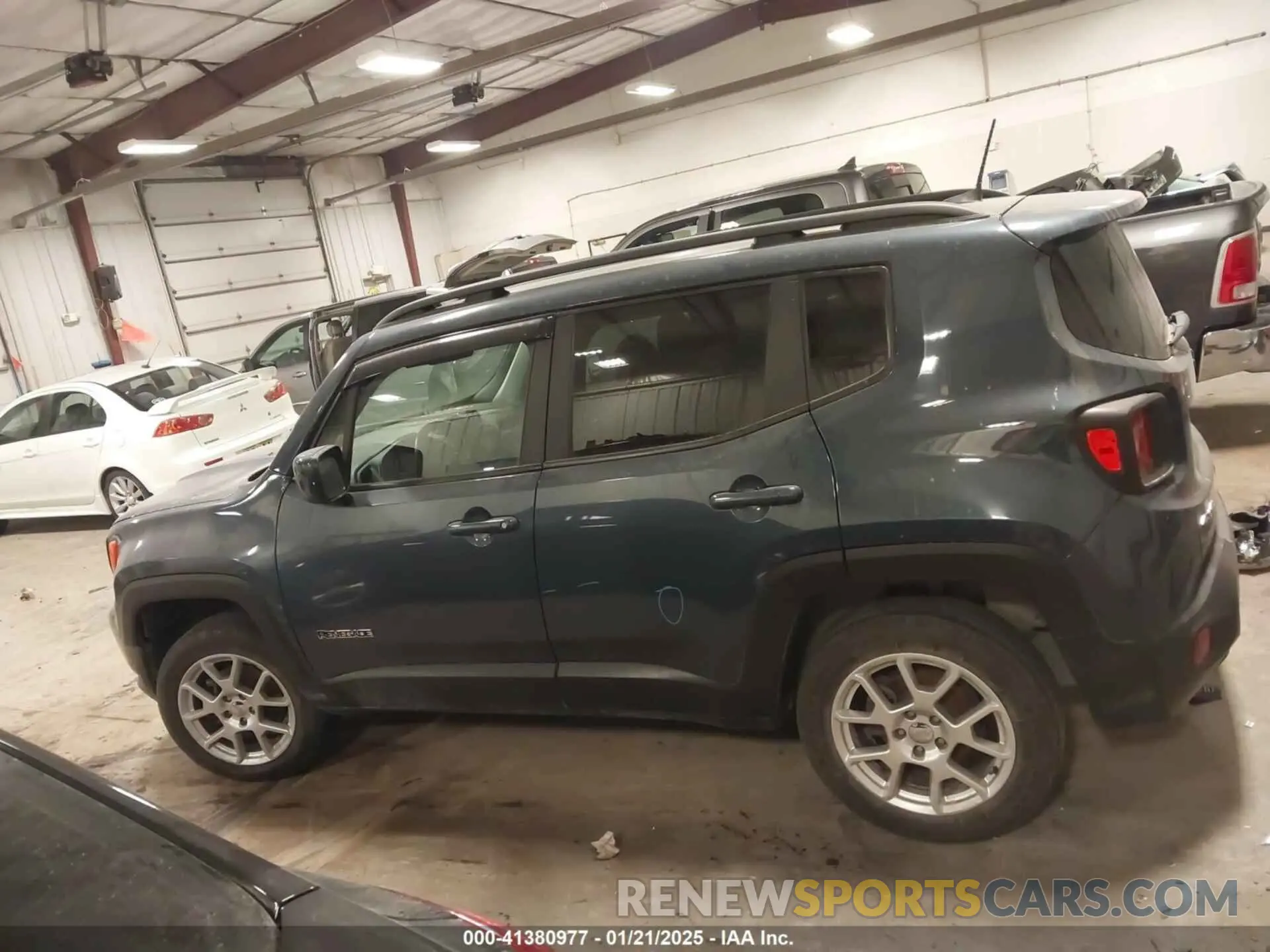 15 Photograph of a damaged car ZACNJBBB1LPL32957 JEEP RENEGADE 2020