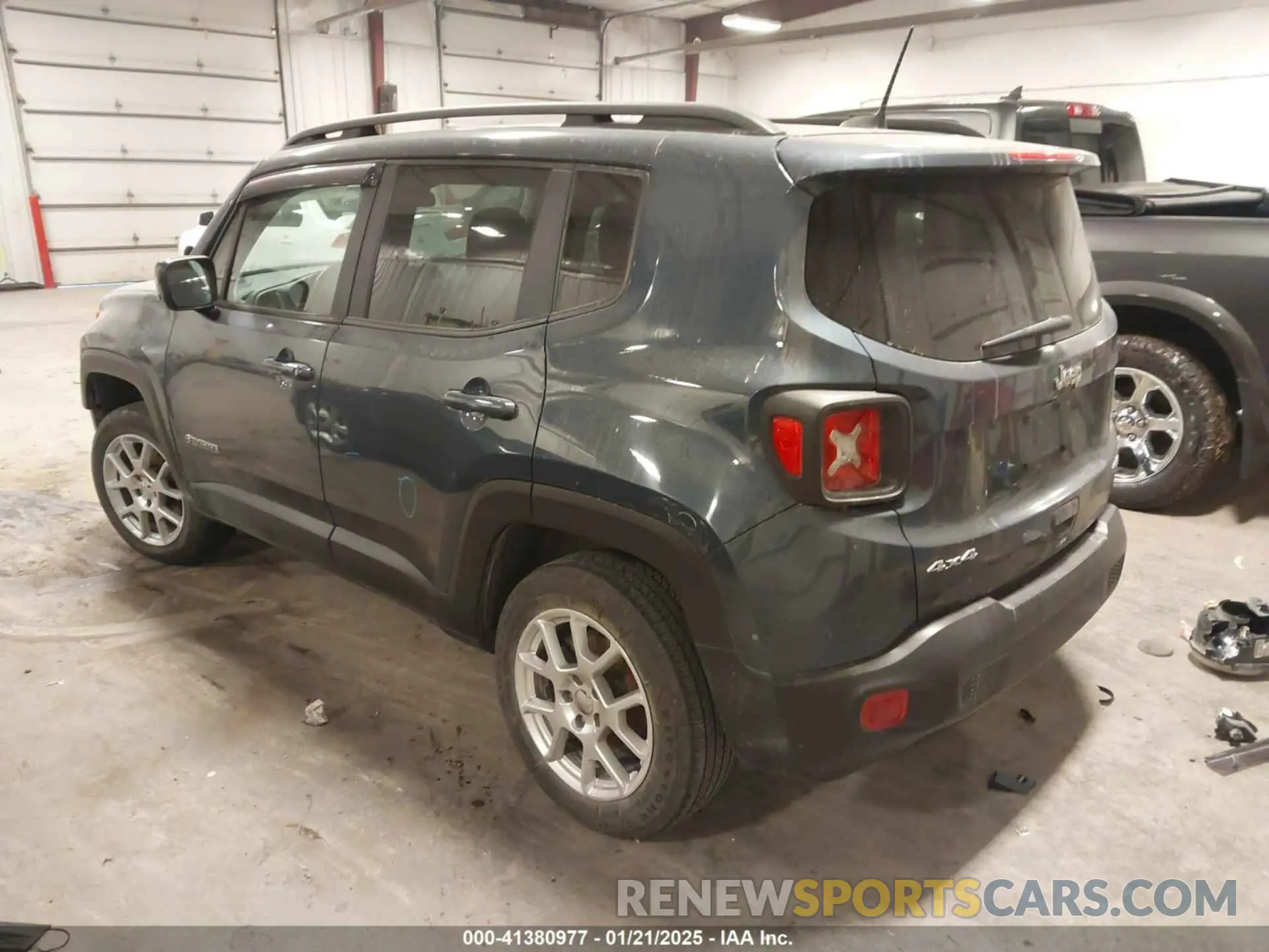 3 Photograph of a damaged car ZACNJBBB1LPL32957 JEEP RENEGADE 2020