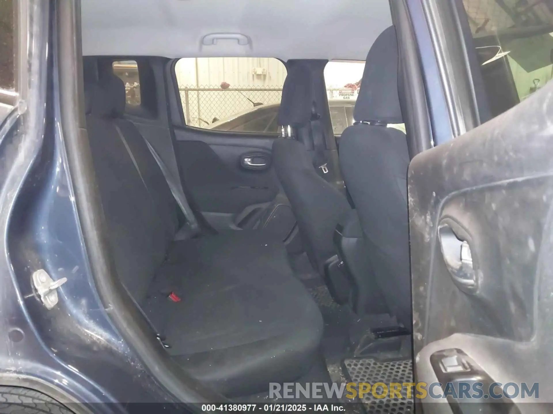 8 Photograph of a damaged car ZACNJBBB1LPL32957 JEEP RENEGADE 2020
