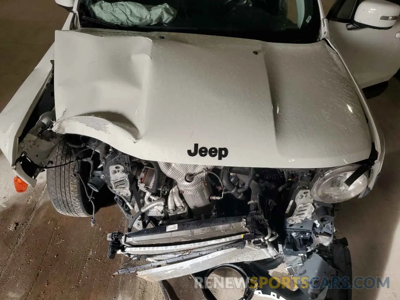 12 Photograph of a damaged car ZACNJBBB1LPL82970 JEEP RENEGADE 2020