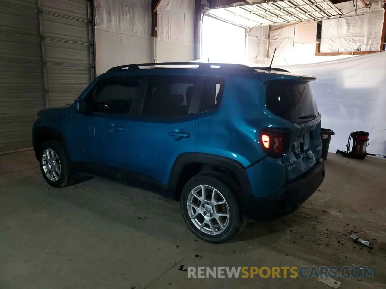 2 Photograph of a damaged car ZACNJBBB2LPL23877 JEEP RENEGADE 2020